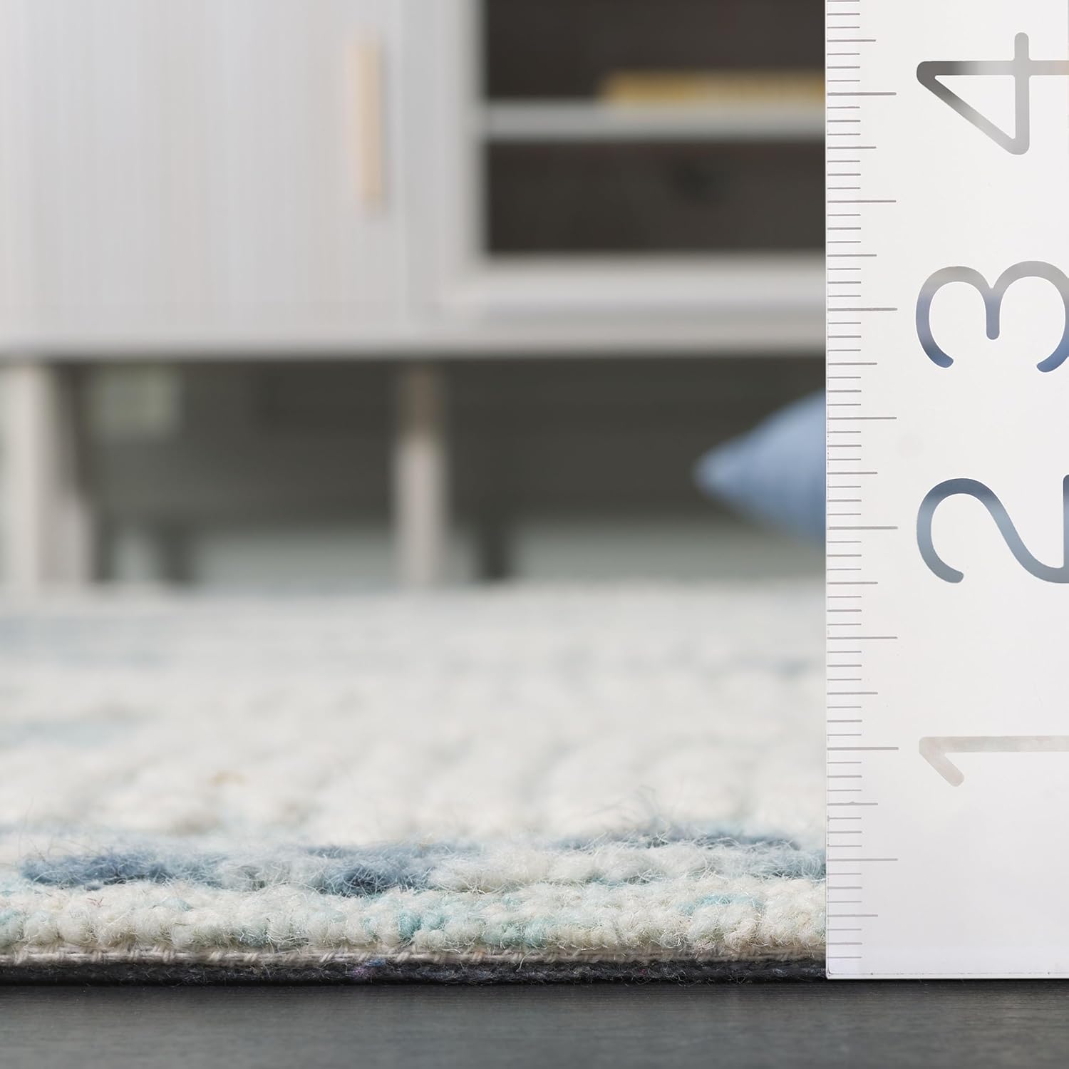 Safavieh Abstract Collection Runner Rug - 2'3" x 8', Blue & Ivory, Geometric Design, Handmade Wool, Ideal for The Living Room, Bedroom, Dining Room (ABT276M-28)