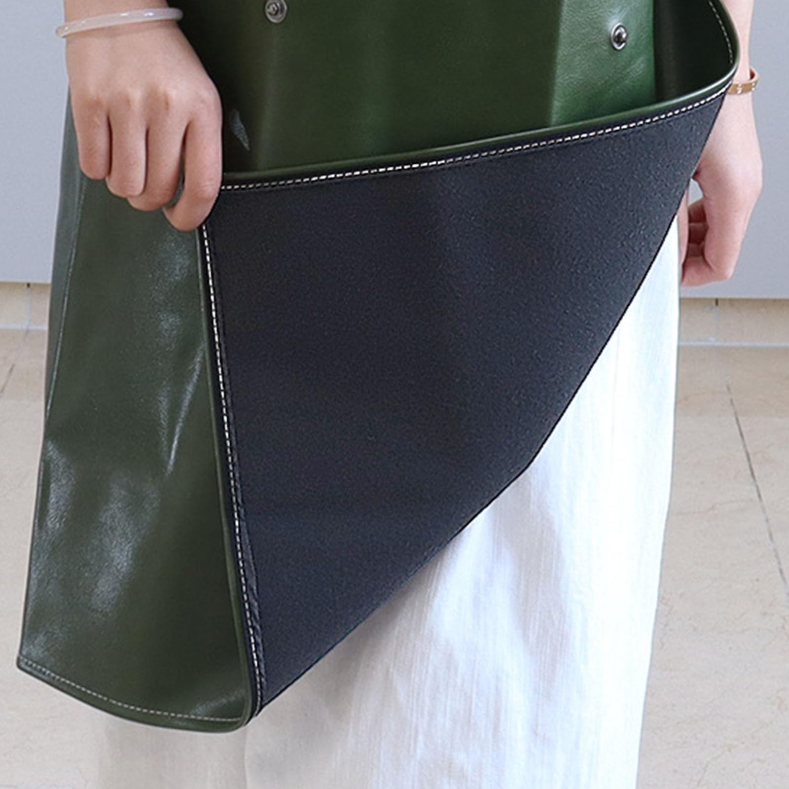 Delantal De Peluquero De Cuero Impermeable Ajustable Espalda Cruzada Delantales De Trabajo con Bolsillos Extraíbles para Hombres Y Mujeres Apto para Baristas Restaurantes Floristas