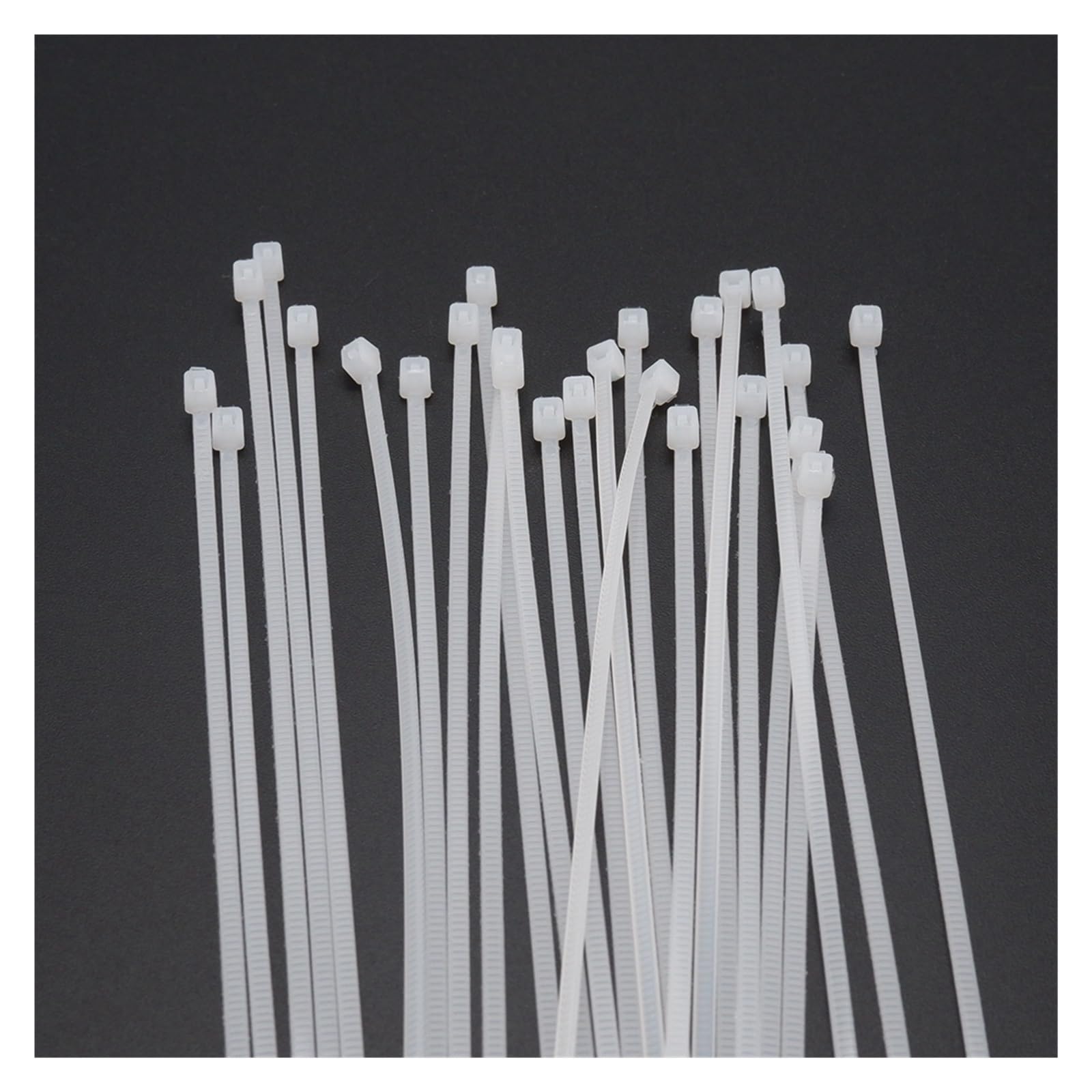 100 fascette fermacavi autobloccanti in plastica industriale (5 x 500)