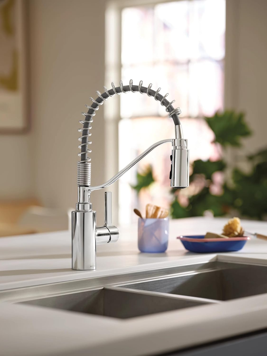 Moen Genta LX Chrome Spring Kitchen Faucet with Power Boost, Modern Kitchen Faucet with One-Handle, Pre-Rinse, Easy Installation and 5926