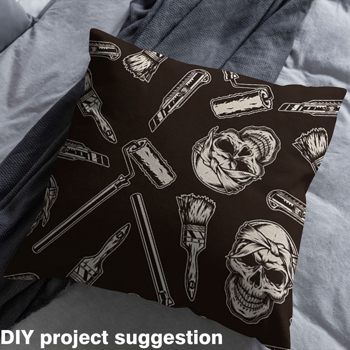 Tela de calavera gótica por The Yard Diablo Sugar Skull Escoba Tela de Halloween al aire libre Tela de terror Pesonalizado Esqueleto Huesos Retela para sillas 10 yardas (L920 x W150 cm) Beige