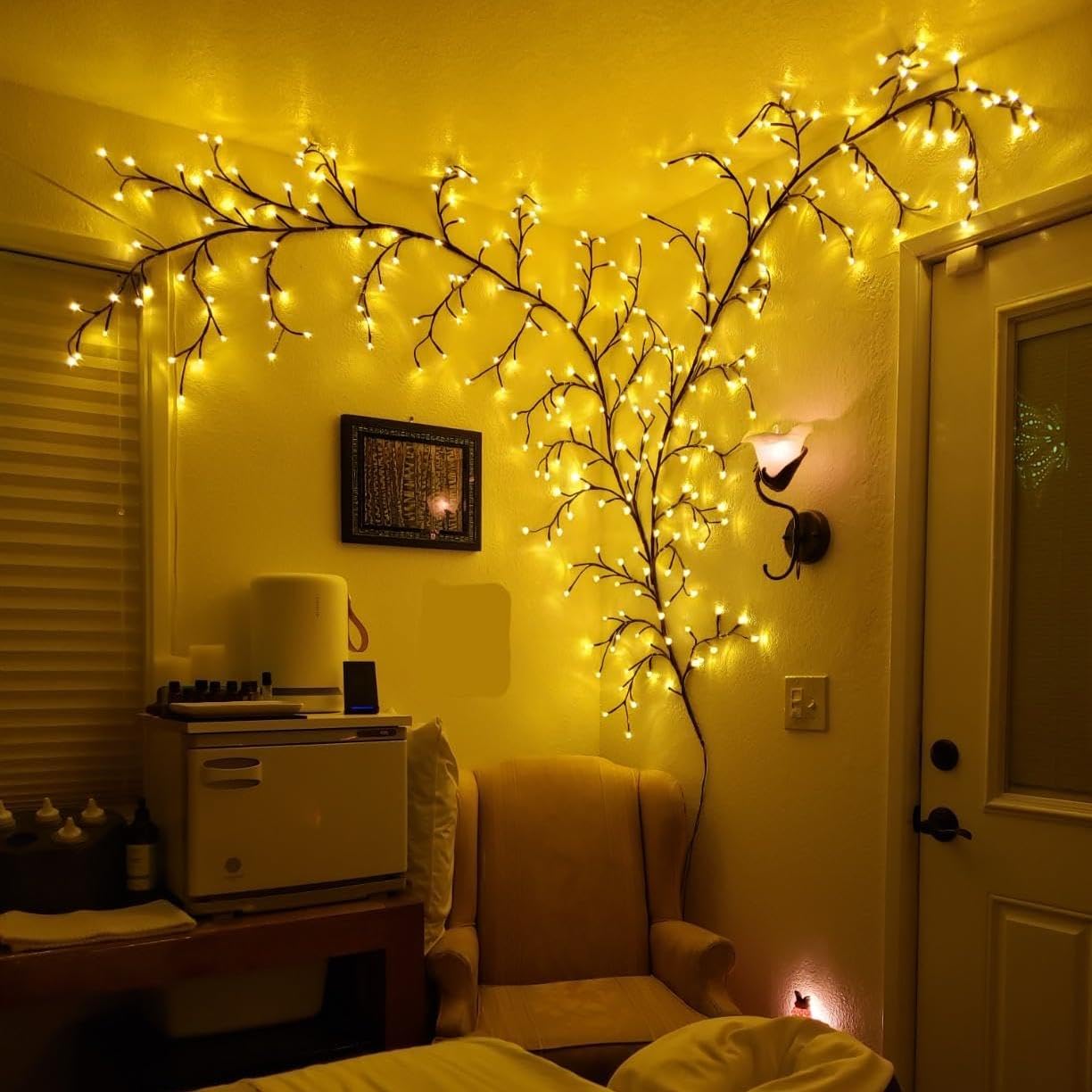 Lichterkette Weidenrebe Innen Zimmer Deko – 144 LEDs Baum Lichterketten mit Fernsteuerung & Stecker, Künstliche Lichterzweige für Wanddeko, Wohnzimmer & Schlafzimmer (2 Stück)