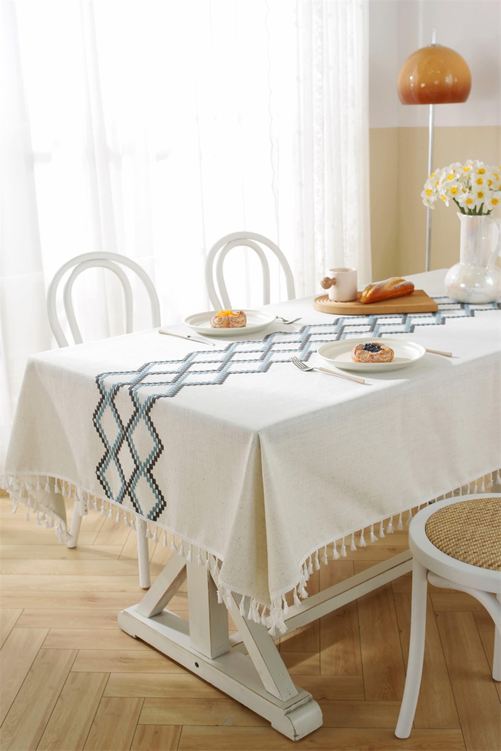 Daesar - Mantel Barato Rectangular,Mantel Mesa Poliéster Lino Bordado de Geométrico con Borlas Mantel Lavable Antimanchas Azul,140x200CM(79x55Inch)