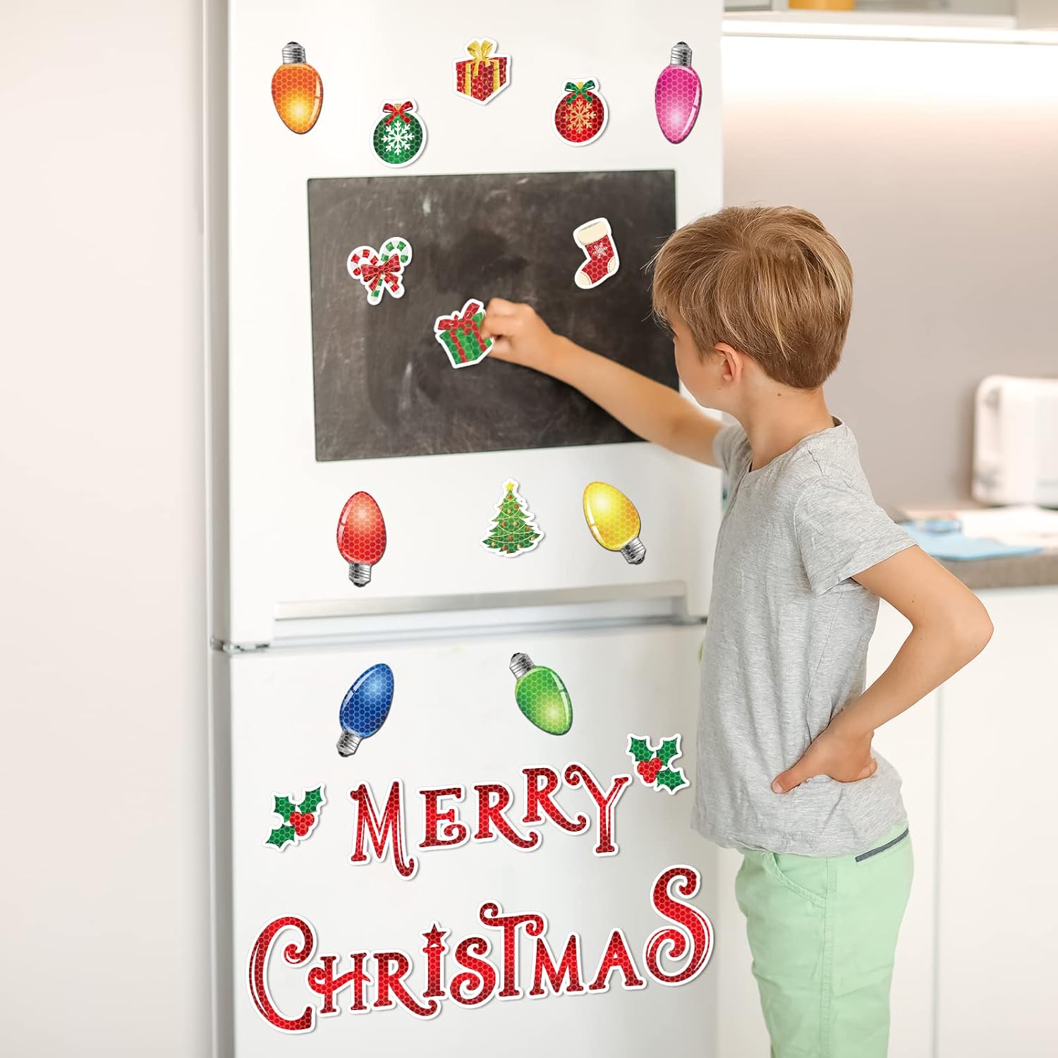 Blulu Magnets Decor Reflective Car Decorations Xmas Magnetic Stickers Christmas Garage Door Decals Light Bulb Santa for Car Garage Door Refrigerator Holiday Party Decor(Christmas,33 Pcs)