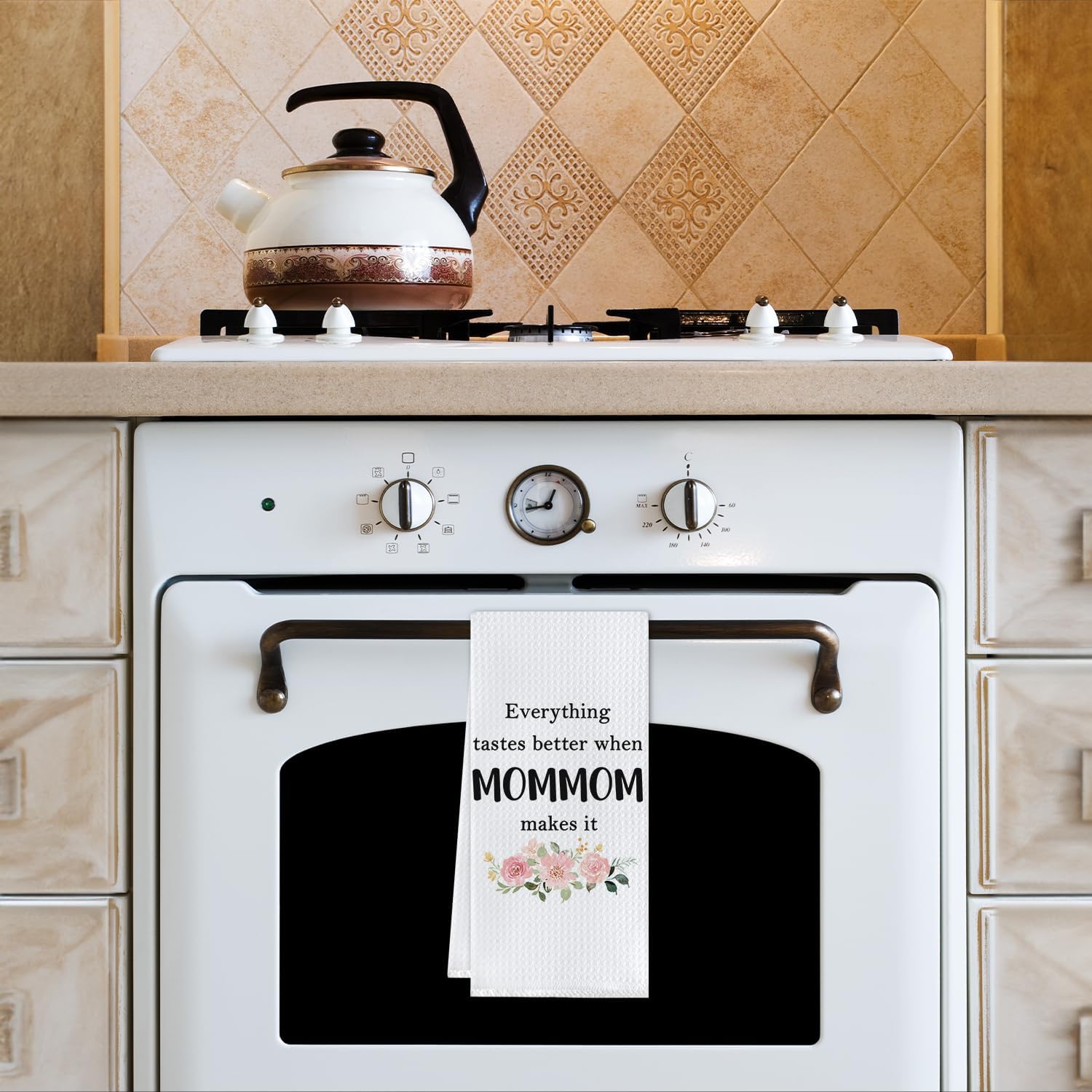 Mommom Grandma Gifts Kitchen Towels, Grandmother Gifts for Birthday Christmas Dish Tea Towels, Mommom Grandma Gift from Grandson Granddaughter Decorative Hand Towel for Kitchen, 16x24 Inch - Image 5