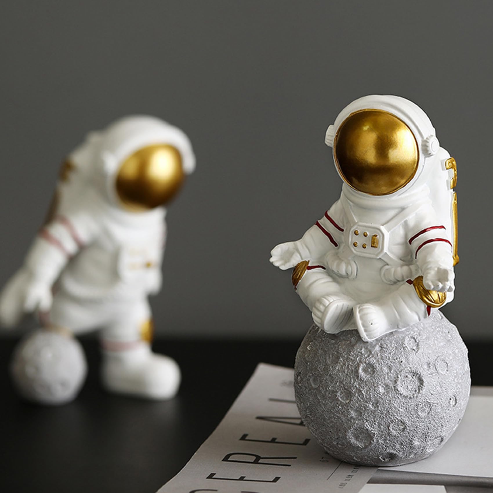 Estatuas Astronauta Arte Escultura Moderna Decoración Figura Astronauta Estatua Sala Estar Arte Artes Regalo poliresina, Dormitorio, Decoración temática Astronauta, Adorno (Gold,A)