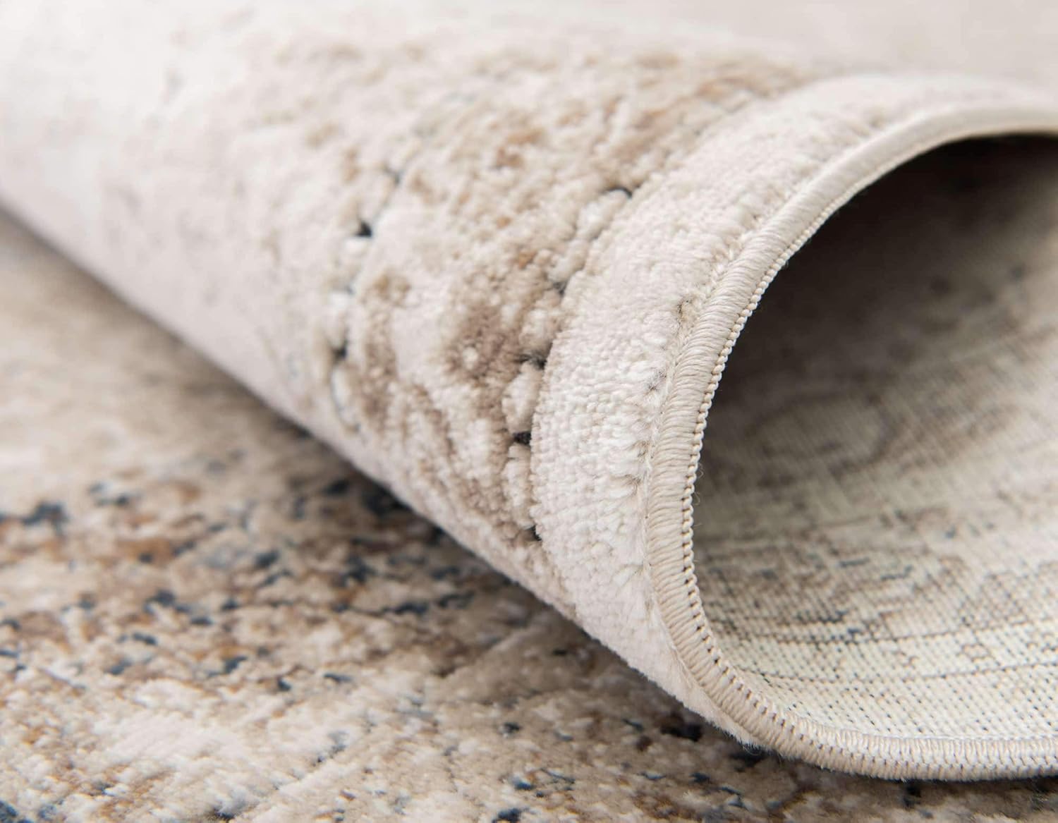 Unique Loom Chateau Collection Area Rug - Wilson (5' 1" x 8' Rectangle, Beige/ Blue)