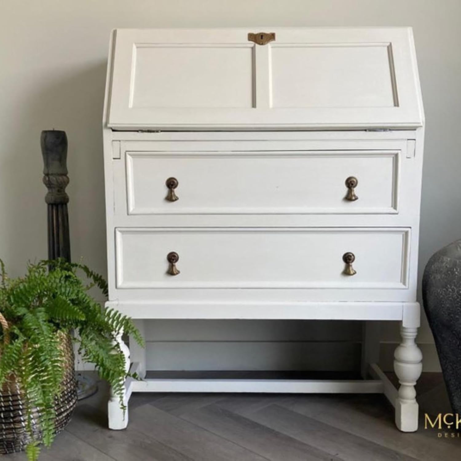 Dixie Belle Paint Company Chalk Finish Furniture Paint – Gardenia (8oz) – Matte Chic Chalk Mineral DIY Furniture Paint