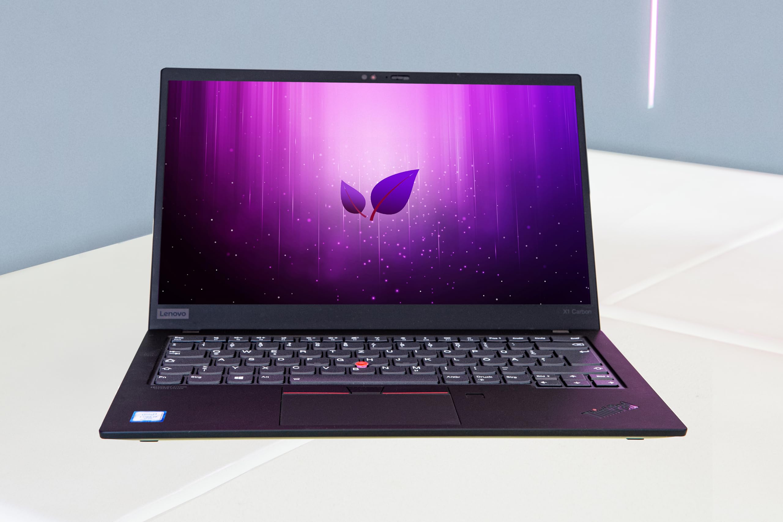 Lenovo ThinkPad X1 Carbon Gen 7. Mobiles Notebook Intel i5 4x1.6 GHz Prozessor, 16 GB Arbeitsspeicher, 512 GB SSD, LTE, 14 Zoll Display Full HD 1920x1080 IPS Cam, Windows 11 Pro O9P (Generalüberholt)