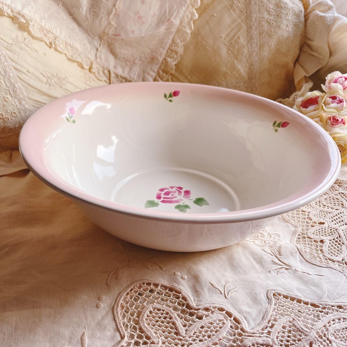 イマン　ホーロー　洗面器 ローズバスケット　足湯にも イマン ホーロー 洗面器 ローズバスケット 足湯にも Amazon.co