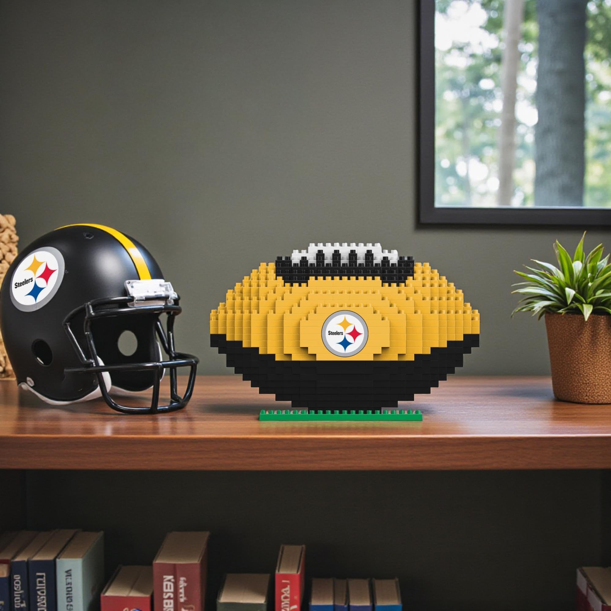 Pittsburgh Steelers NFL 3D BRXLZ Football 1Z : Amazon.ca: Sports