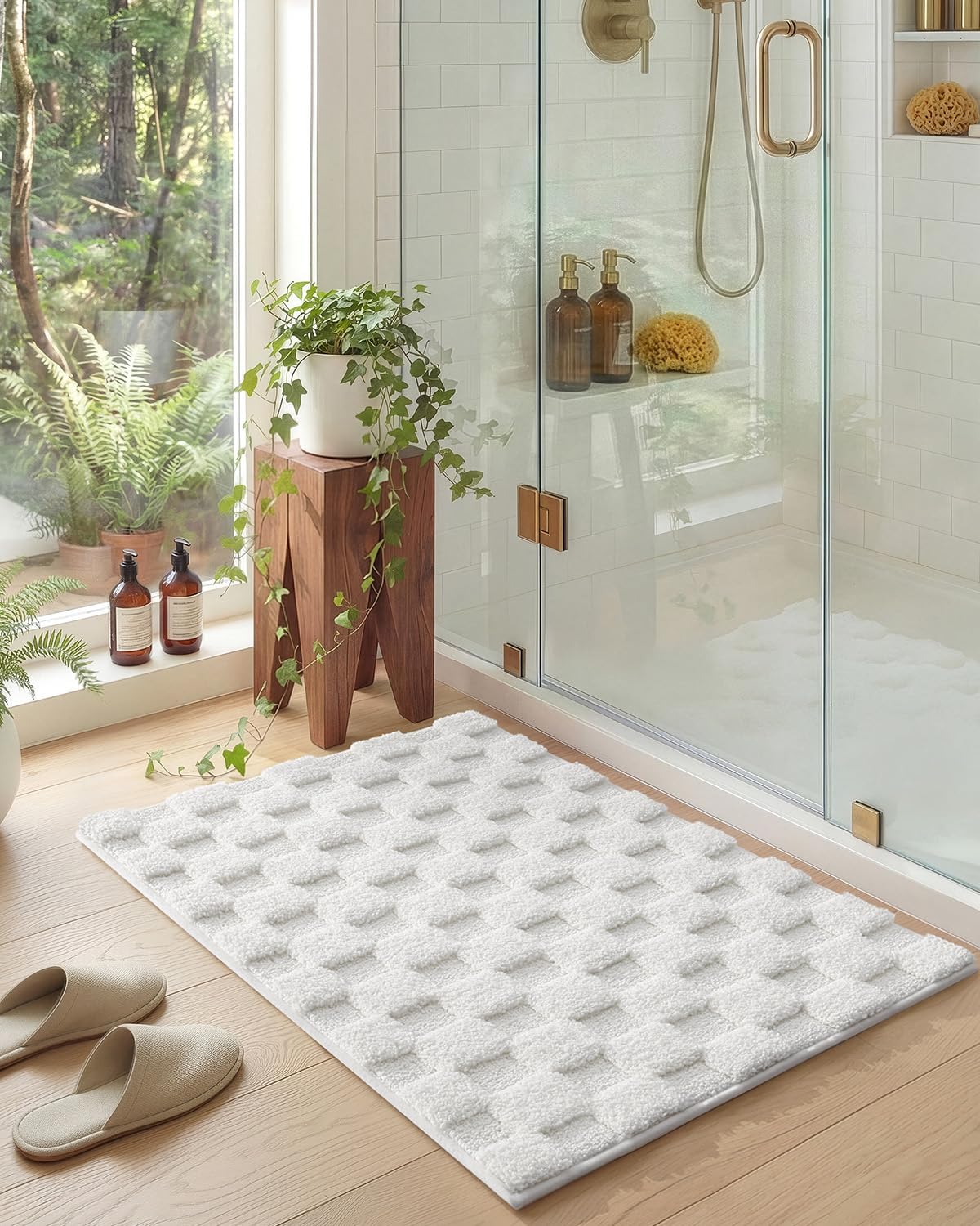 Color&Geometry Super Absorbent Bathroom Rugs, Machine Washable Non-Slip Bath mats for Bathroom Decor Accessories, White, 20"x32"