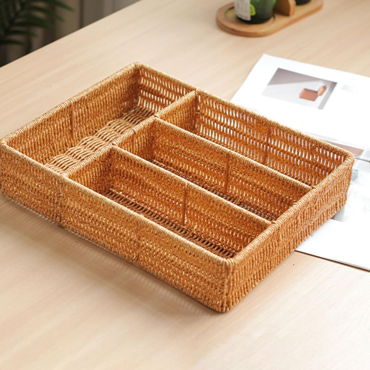 Kaki - Cesta de almacenamiento de plástico, elegante organizador tejido para llaves, cubiertos y artículos esenciales para el hogar, solución de almacenamiento multiusos para cajones y decoración
