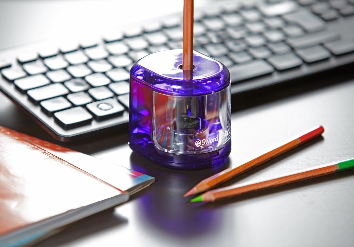 Swordfish ‘Scribbler’ Battery-Powered Pencil Sharpener – Portable Sharpener with Auto On/Off and Safety Cut Out Functions [40003], Purple