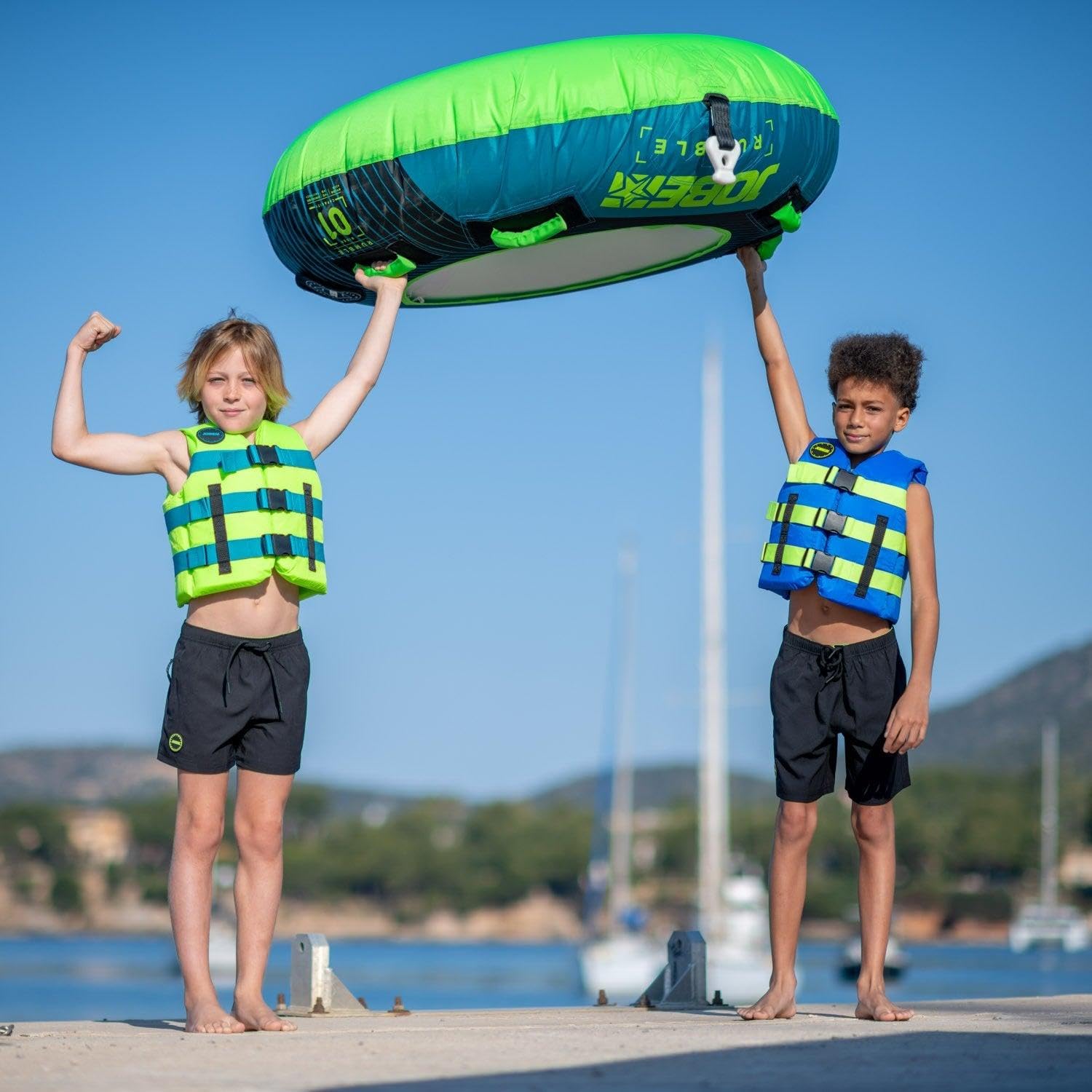 Jobe Rumble Schwimmring, gezogen