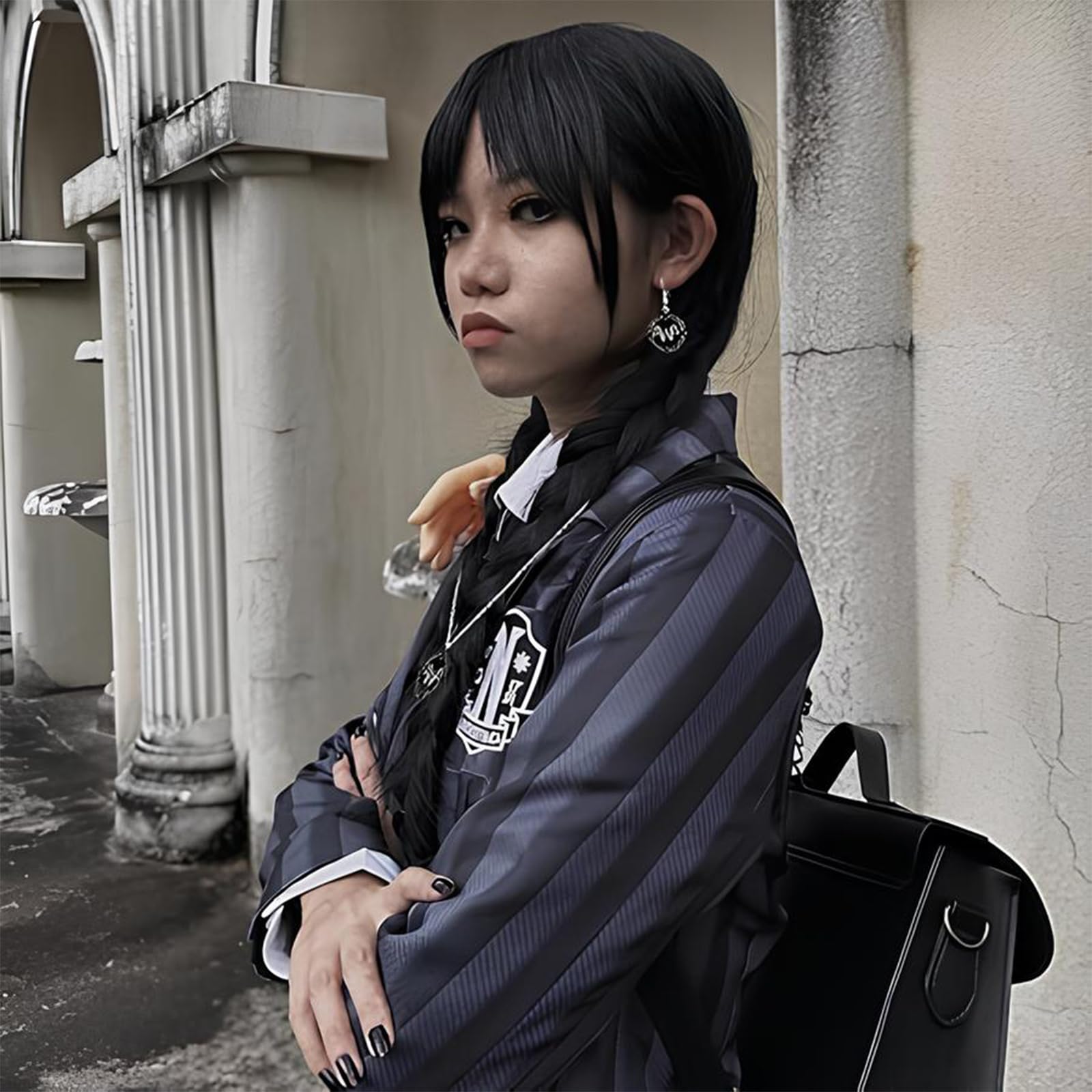 Mercredi A-ddams Perruque Tressée Noire, Perruque Fille et Femme pour Fêtes et Cosplay