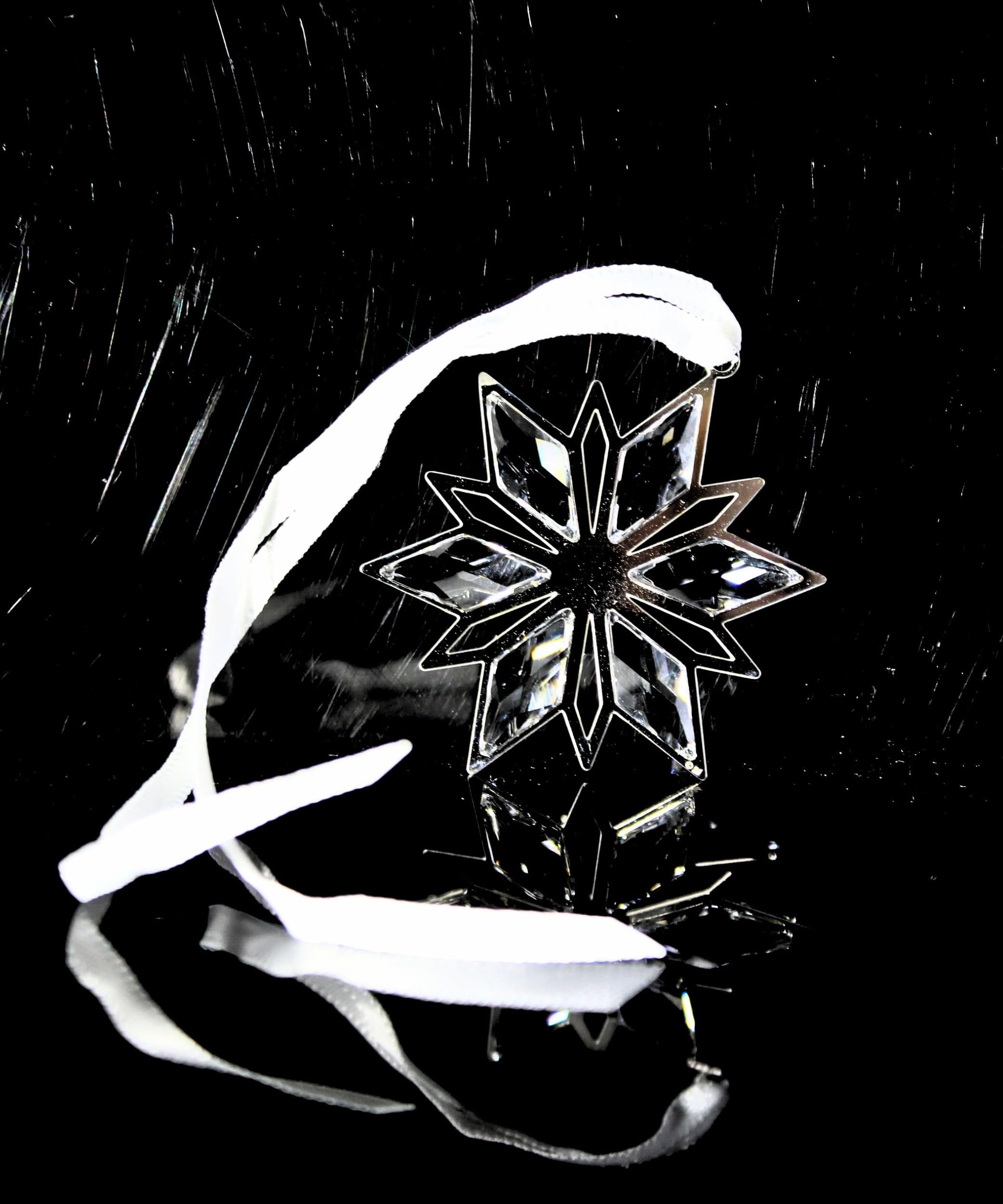 Swarovski Weihnachtsornament Silberstern 2014 Christmas Ornament Silver Star 2014 5064261 AP 2014