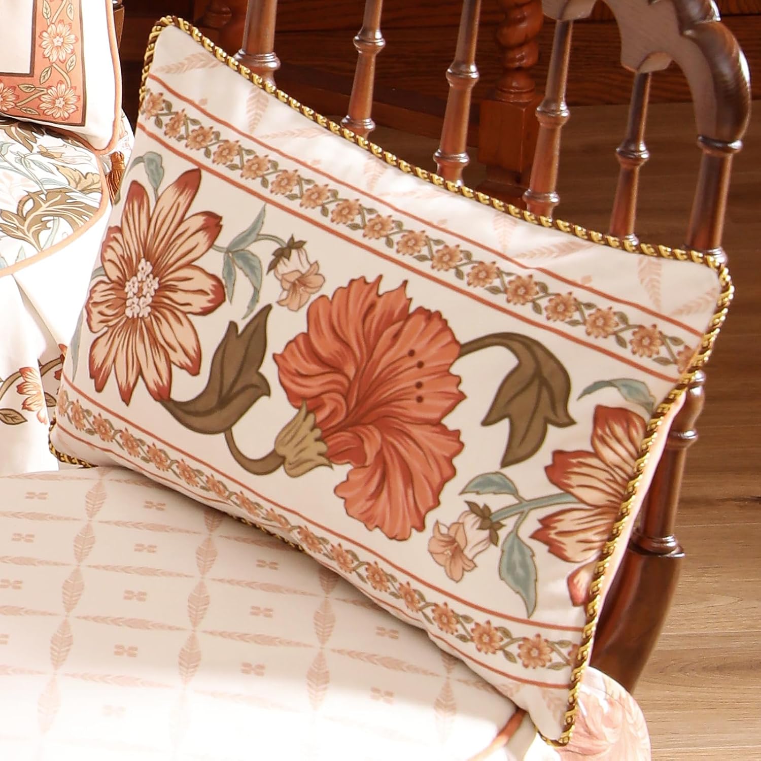 bilin gaier Throw Pillow Covers Pack of 4,Orange Floral Farmhouse with Wild Flowers Pattern Cozy Velvet Pillowcases,Decoration Square Lumbar Round Pillows Cushion Covers for Couch Bed Chair