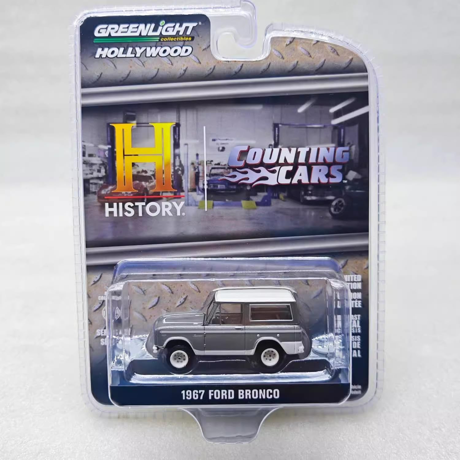Amazon.com: LUNAIPSE 1967 Ford Bronco - 7cm Scale 1/64 Diecast