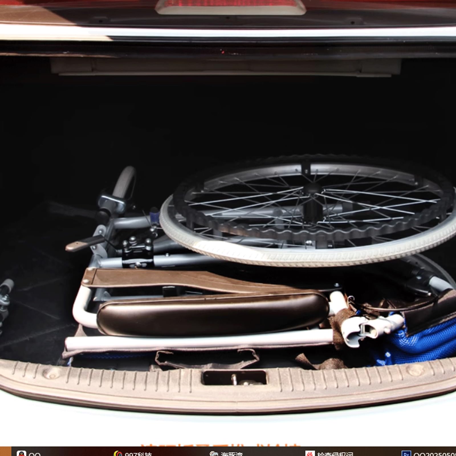 faltbar Wheelchair Rollstuhl Faltbare ultraleuchte tragbare Rollstuhl für das Reisen für ältere Menschen und Erwachsene 46 cm Ladekapazität 200 lbs Rollstuhl