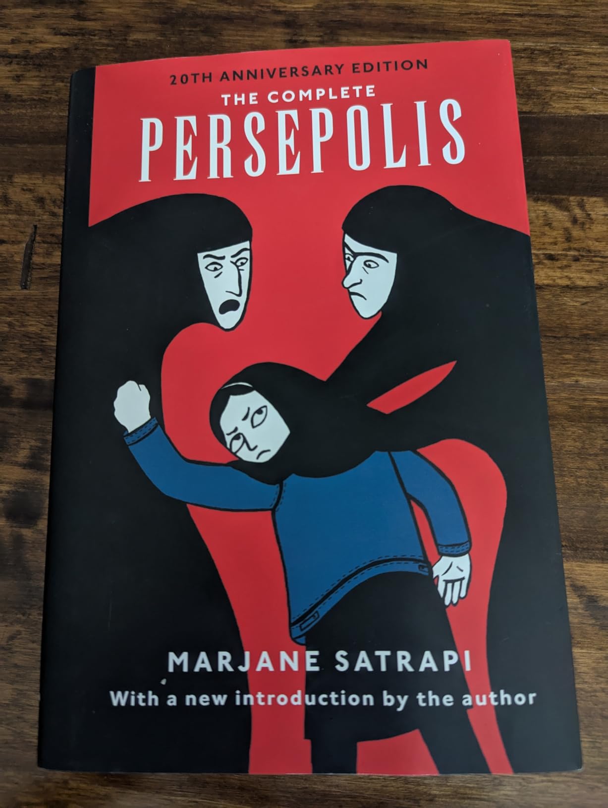 The Complete Persepolis: 20th Anniversary Edition : Satrapi, Marjane ...