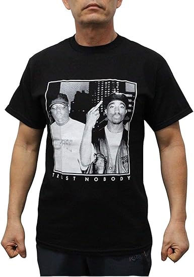 eye neck t shirt