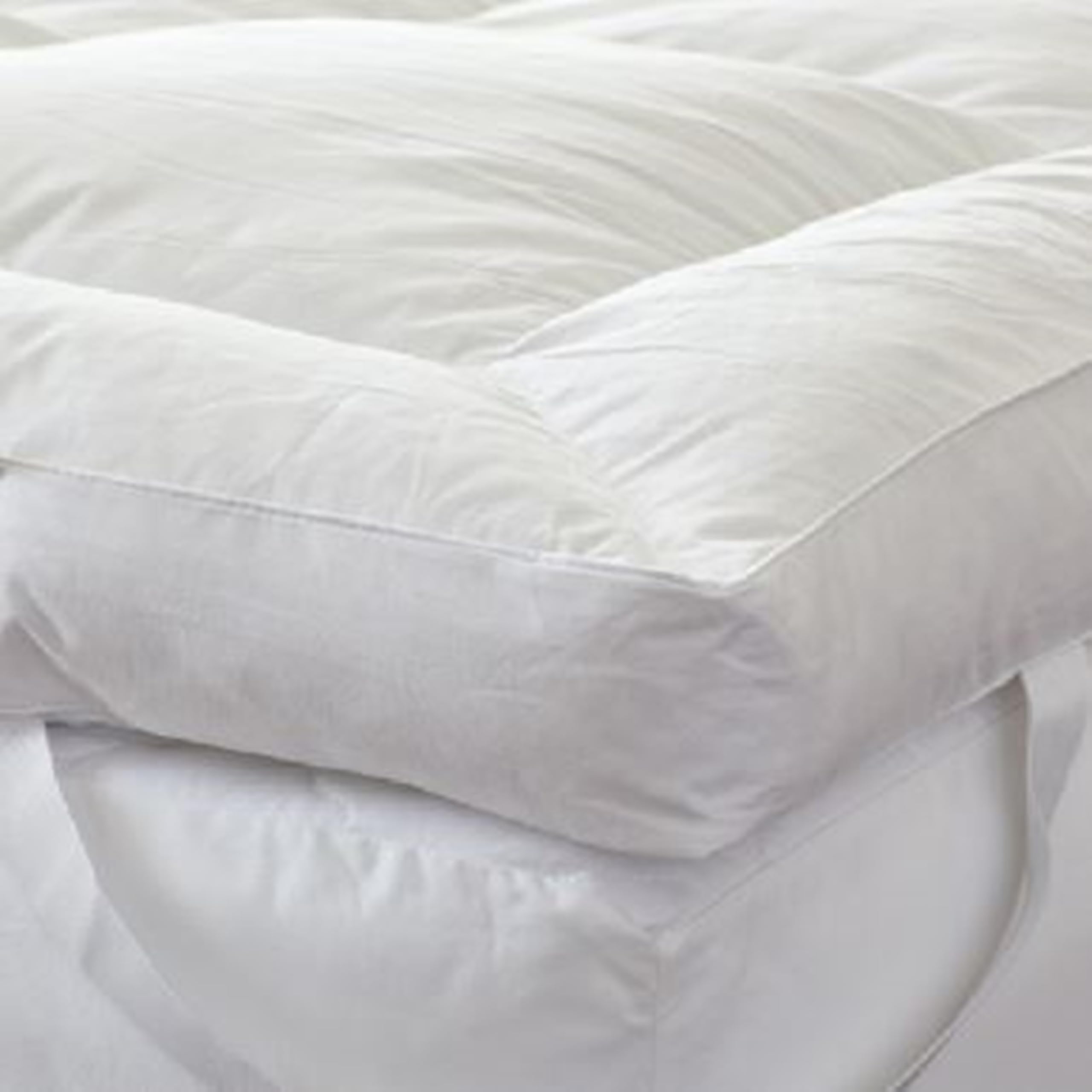 Hanna White Hannasleep Handmade Premium Goose Feather Mattress Toppers, Extra Thick, Hypoallergenic, Elasticated Straps, Breathable, Temperature Regulating, Machine Washable (Double (135X190cm))