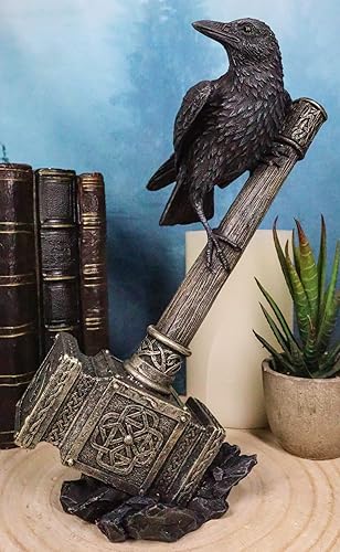 Miniatura 8 de Ebros Gift Huginn Muninn Odin Raven posado en el martillo de Thor Mjolnir con símbolo de runas y triple cuerno Skaldenmet Figura decorativa nórdica