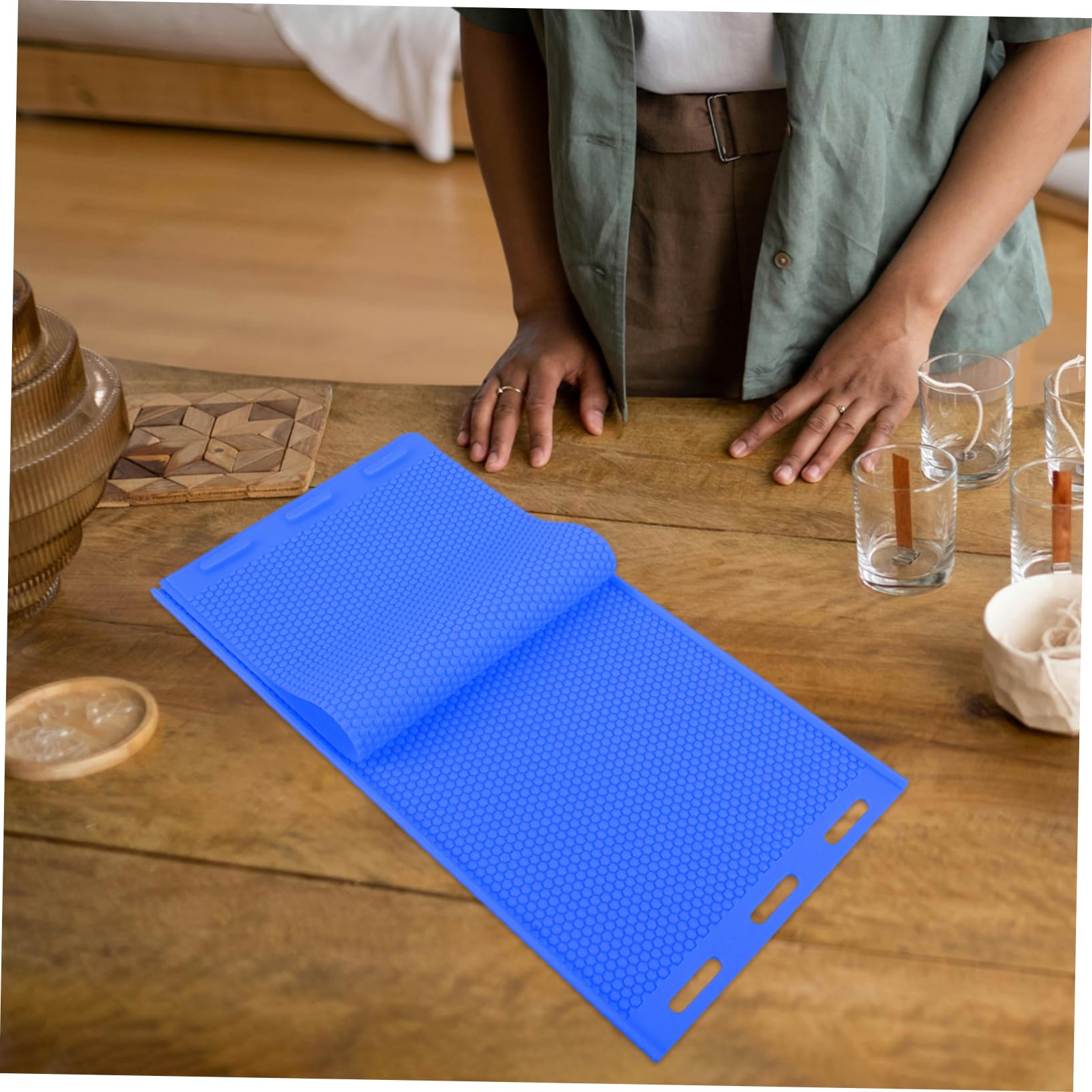Moule Silicone Nid D'abeille pour Fabrication DIY de Feuilles de Cire D'abeille, Réutilisable et Facile à Nettoyer, Matériau Silicone Bleu Apiculture
