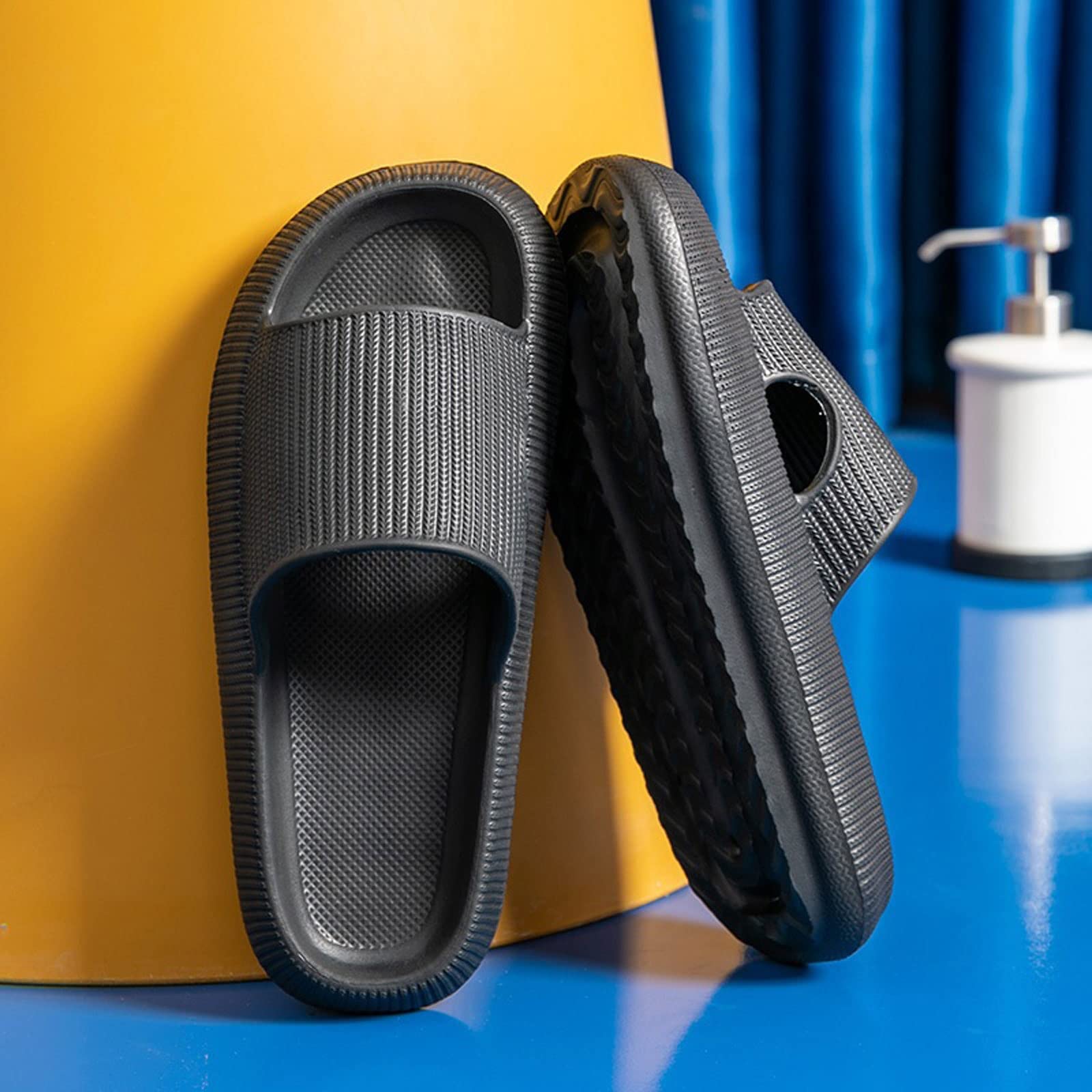 YHQZNLXQ Zapatillas para Mujer Zapatillas para el hogar Fondo Grueso Fondo Suave Baño Chanclas Antideslizantes Sandalias de Mujer Pareja Verano Zapatillas de Interior6.5 EU
