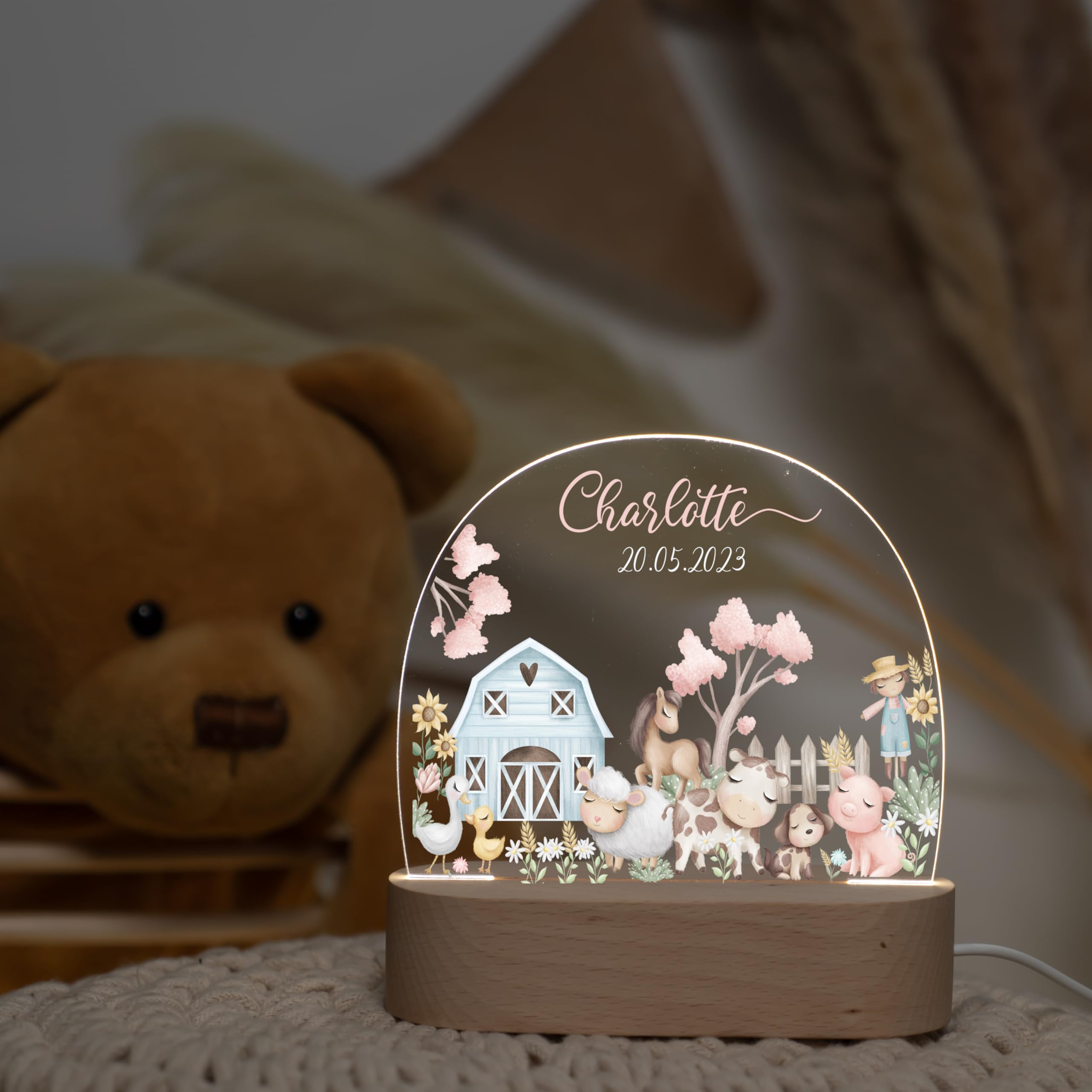 Kidsmood Personalisiertes Nachtlicht Baby mit Namen - Stilllicht Kinder LED, dimmbar, Holz - Babygeschenk Geburt, Taufgeschenk Mädchen Jungen, Kinderzimmer Lampe & Schlummerlicht [Bauernhof Freunde]