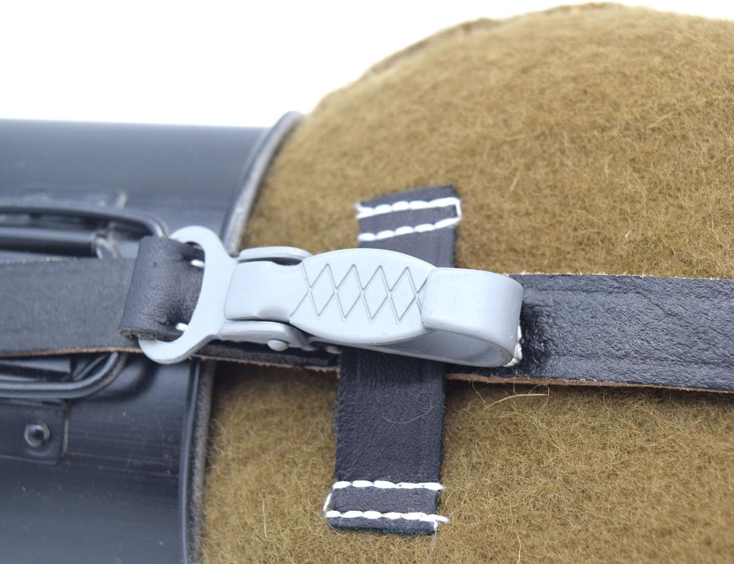 STRAID Military Collectable WWII German Army Canteen W Woolen Cover Cup Brown Color Replica