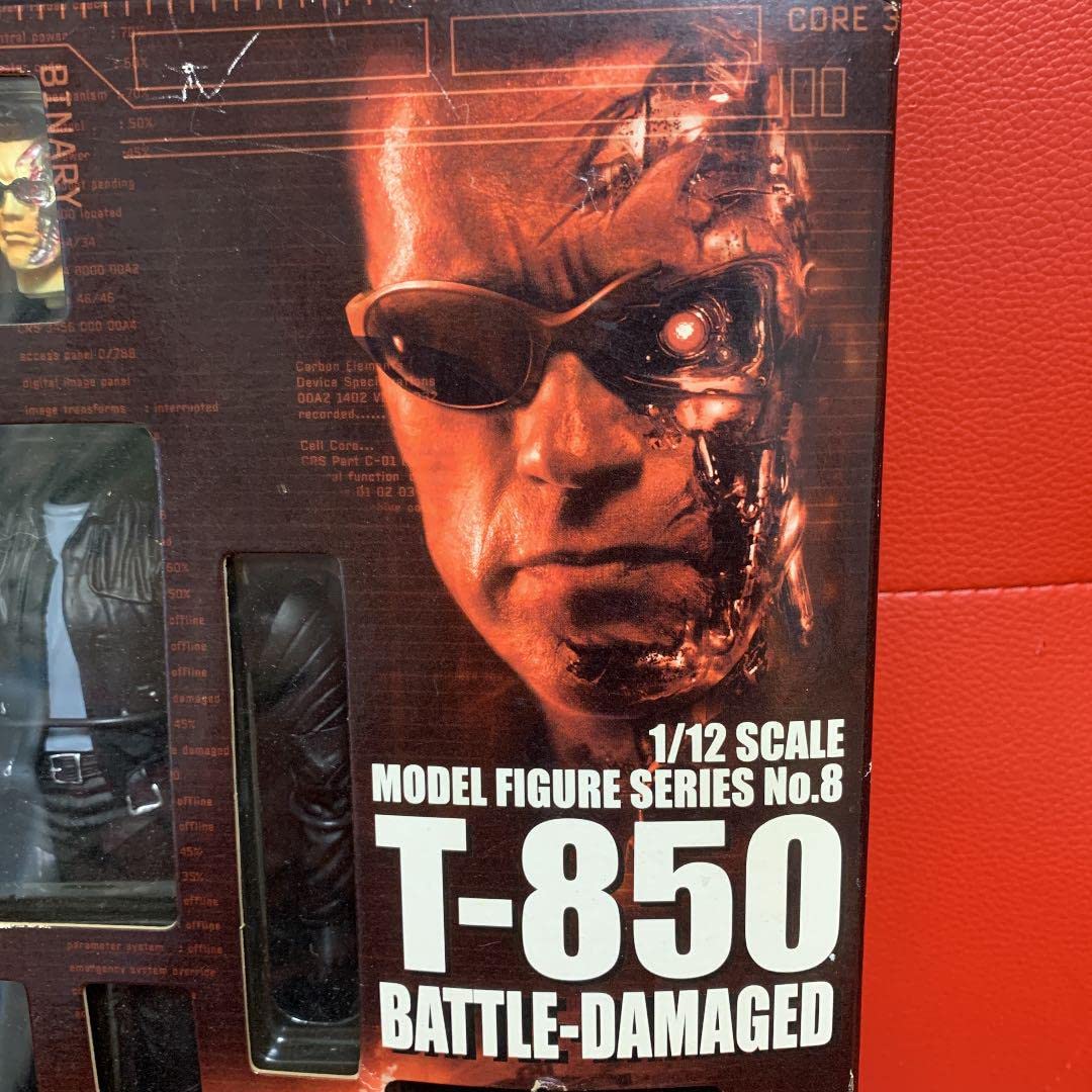 Amazon.co.jp: Terminator 3 T-850 Battle Damage 112 Scale : Hobbies