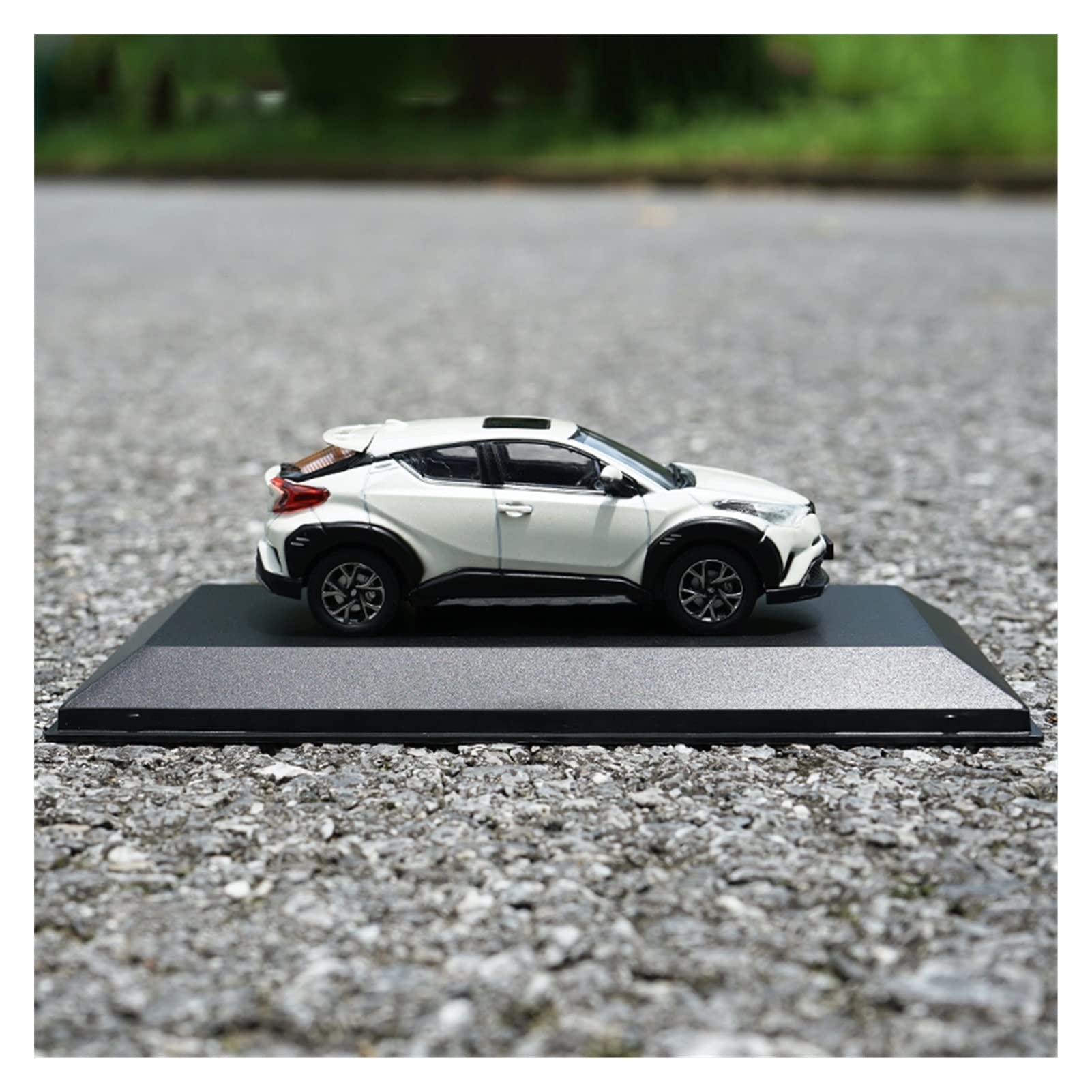 Veicoli a Motore in Scala 1/43 per Toyota C-HR CHR SUV Simulazione Mini Modello di Auto in Metallo Pressofuso Veicolo Adulto Collezione di Souvenir Modello di Auto Replica