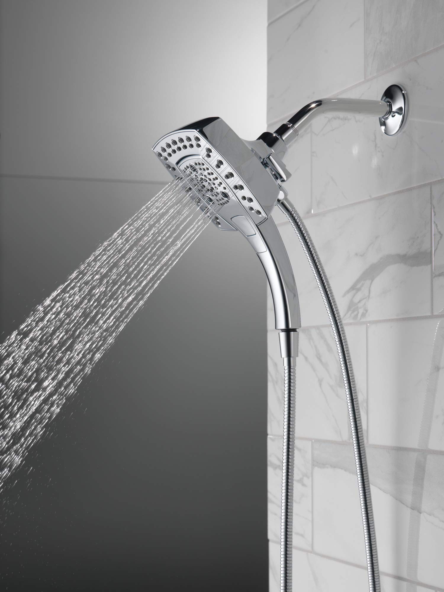 Delta Faucet 5-Spray In2ition 2 en 1 Ducha de mano doble con manguera, acoplamiento magnético de mano alcachofa de ducha, cromado 58474-25