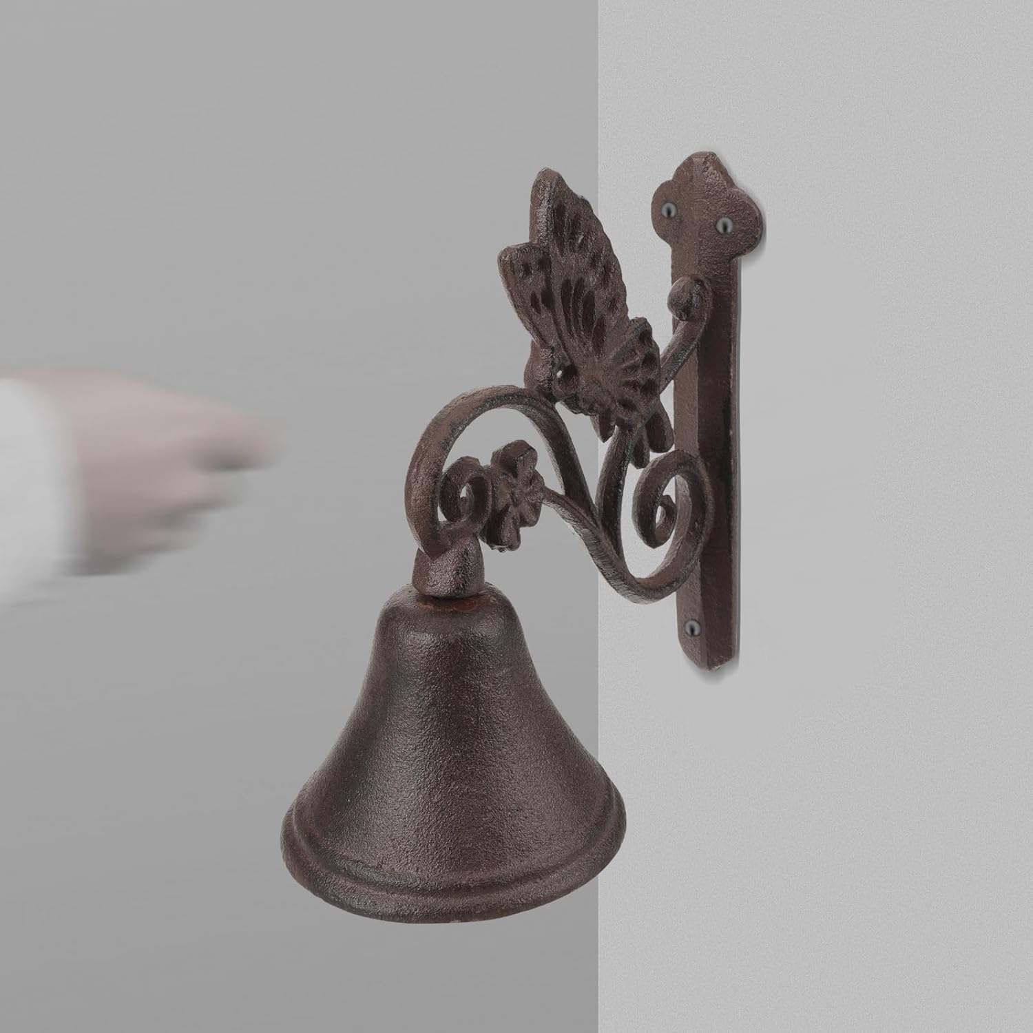 Cast Iron Shaking Wall Mounted Doorbell Rustic Style Home Welcome Bell Decorative Iron Hanging Pendant for Indoor Outdoor Garden Use