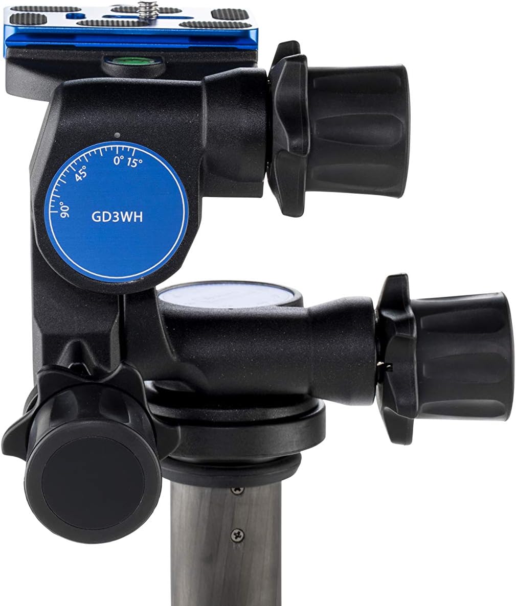 Aurrealdea view of the Benro GD3WH 3-Way Geared Head with camera mounted