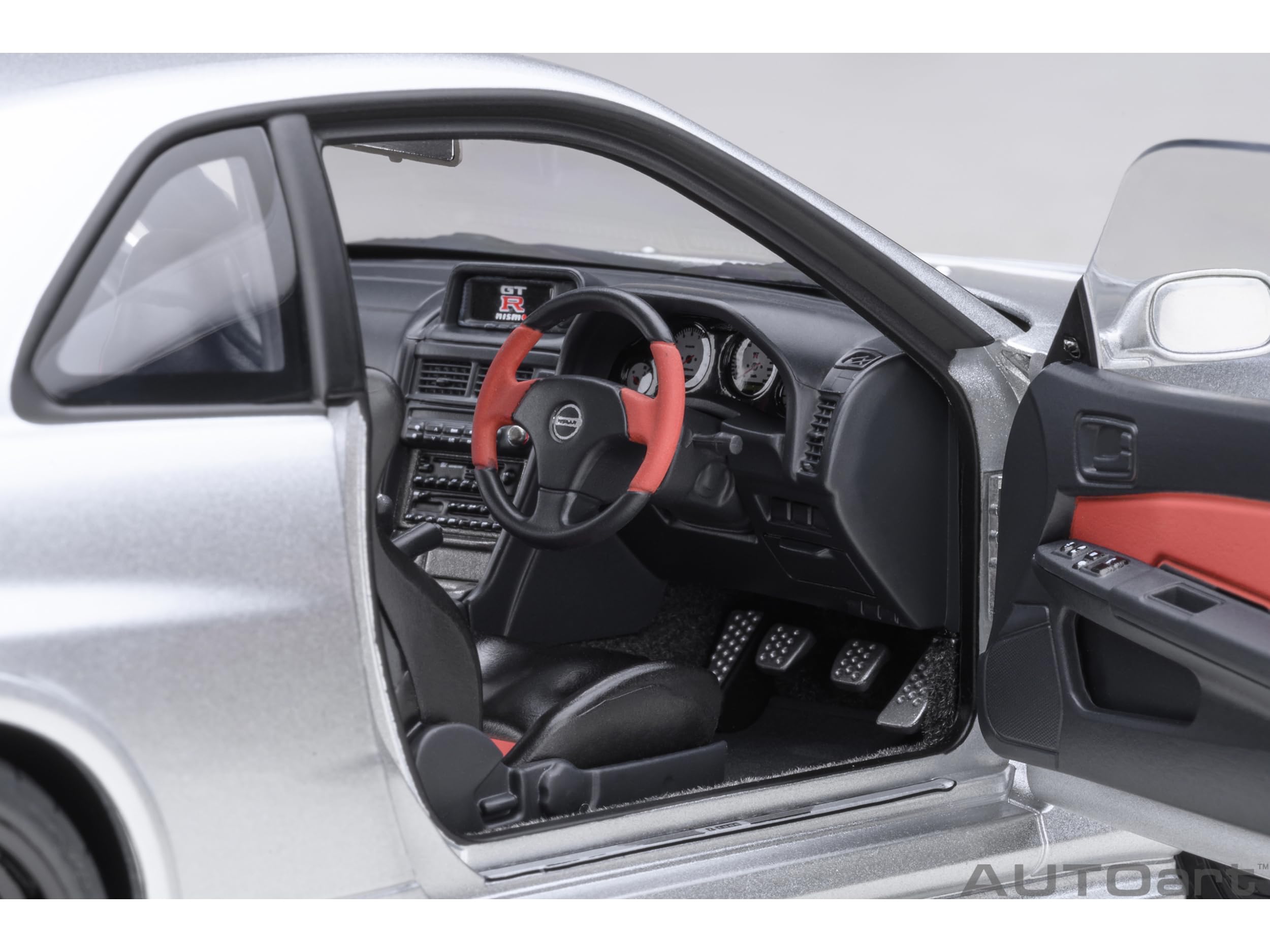 スカイライン GT-R 1/18　R34 skyline AUTOart Amazon.com: AUTOart 1/18 Nissan Skyline GT-R (R34) V Spec II