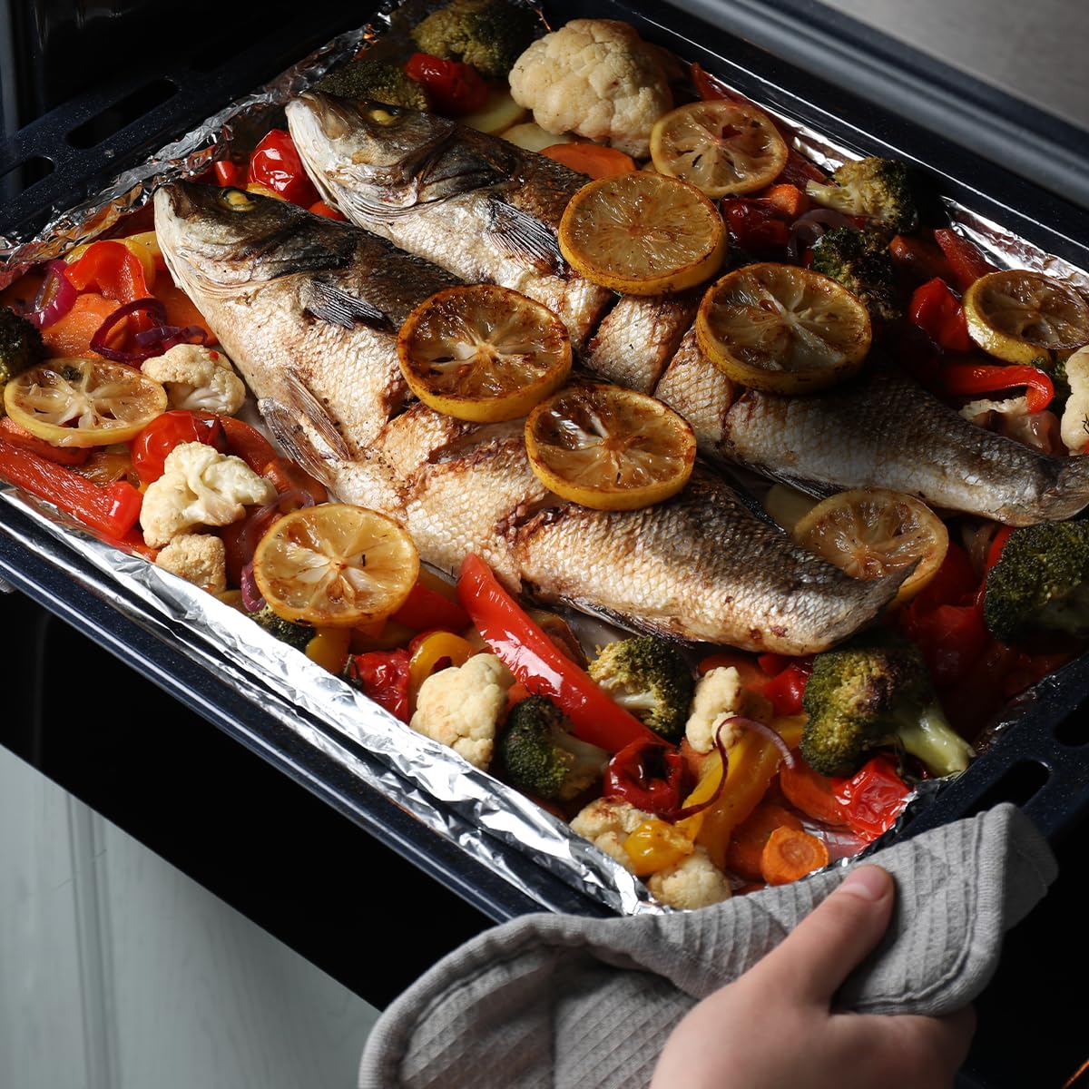 Cecotec Einbaubackofen Multifunktion Bolero Hexa AF319000 Inox A 3800W, 133L Kapazität, 11 Funktionen mit Airfryer Master, Pizza Master, Steam Asisst, Steam EasyClean, 3D Cooking, Defrost