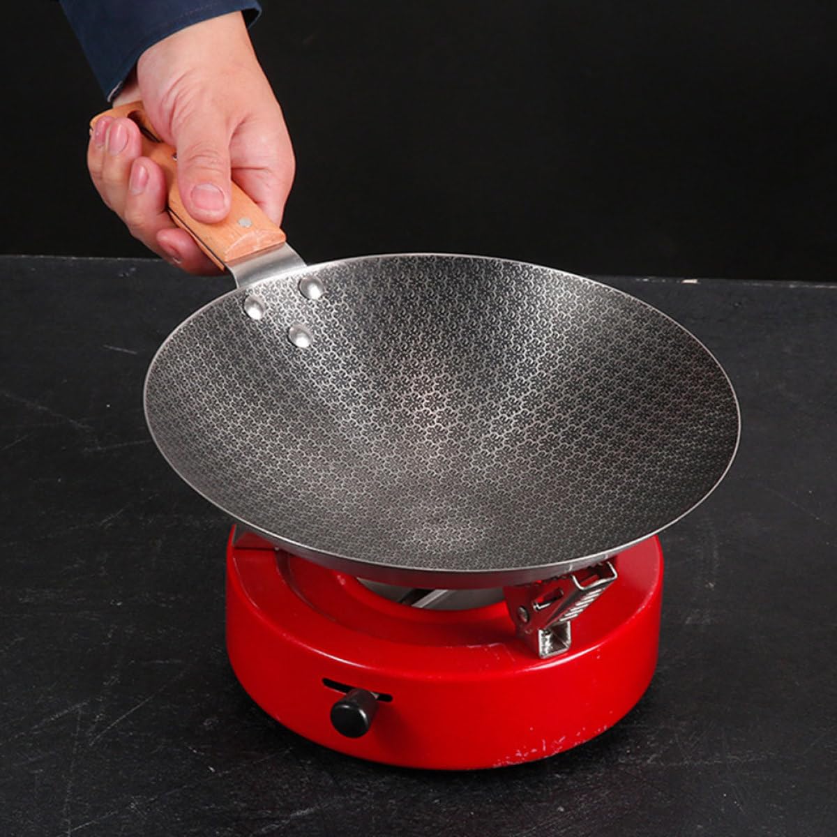 INOOMP Wok da Cucina Piccolo Stile Giapponese Fondo Tondo Ferro | Manico in Legno, Adatto All’uso Esterno, Stabile e Facile da Pulire, Linee Semplici e Forma Rotonda