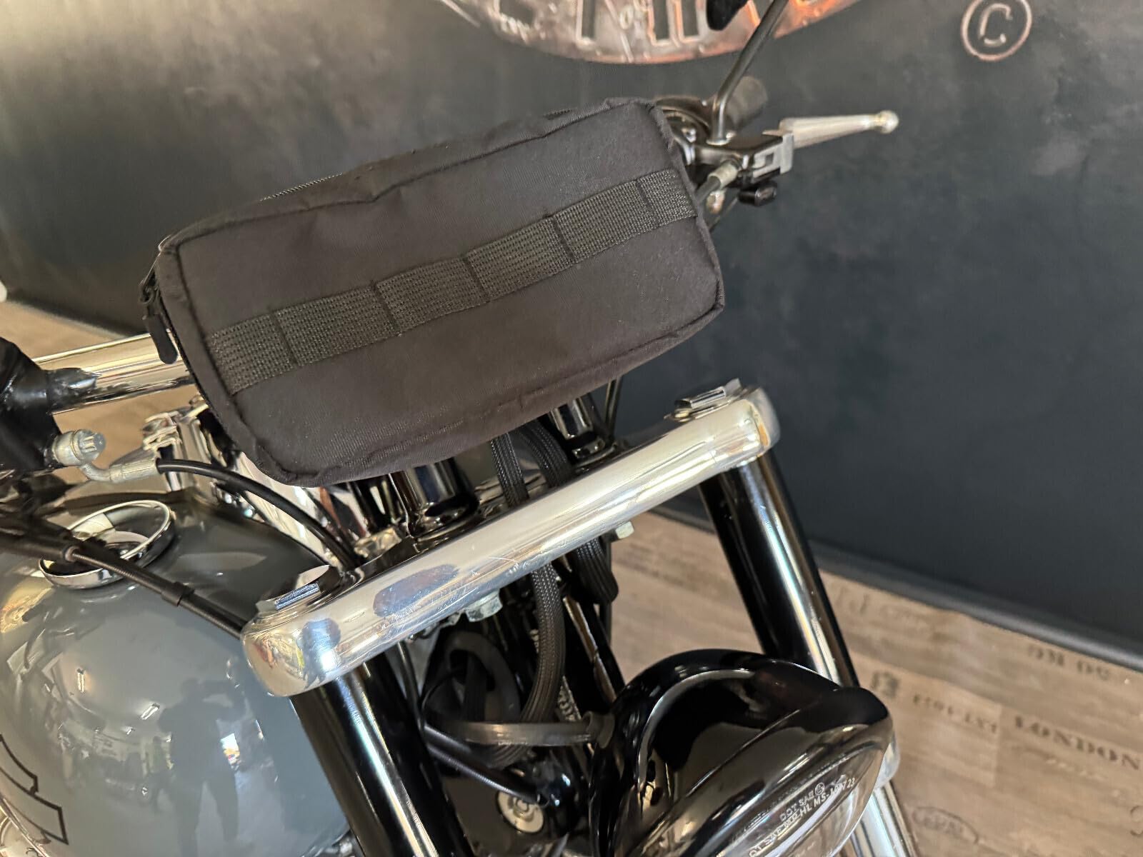 Tool Protect Werkzeugrolle kompatibel mit Harley Davidson universell Bobber Cordura Werkzeugrolle Lenkertasche Gepäckrolle Motorrad Quad Trike ATV Indian Lenker Roller