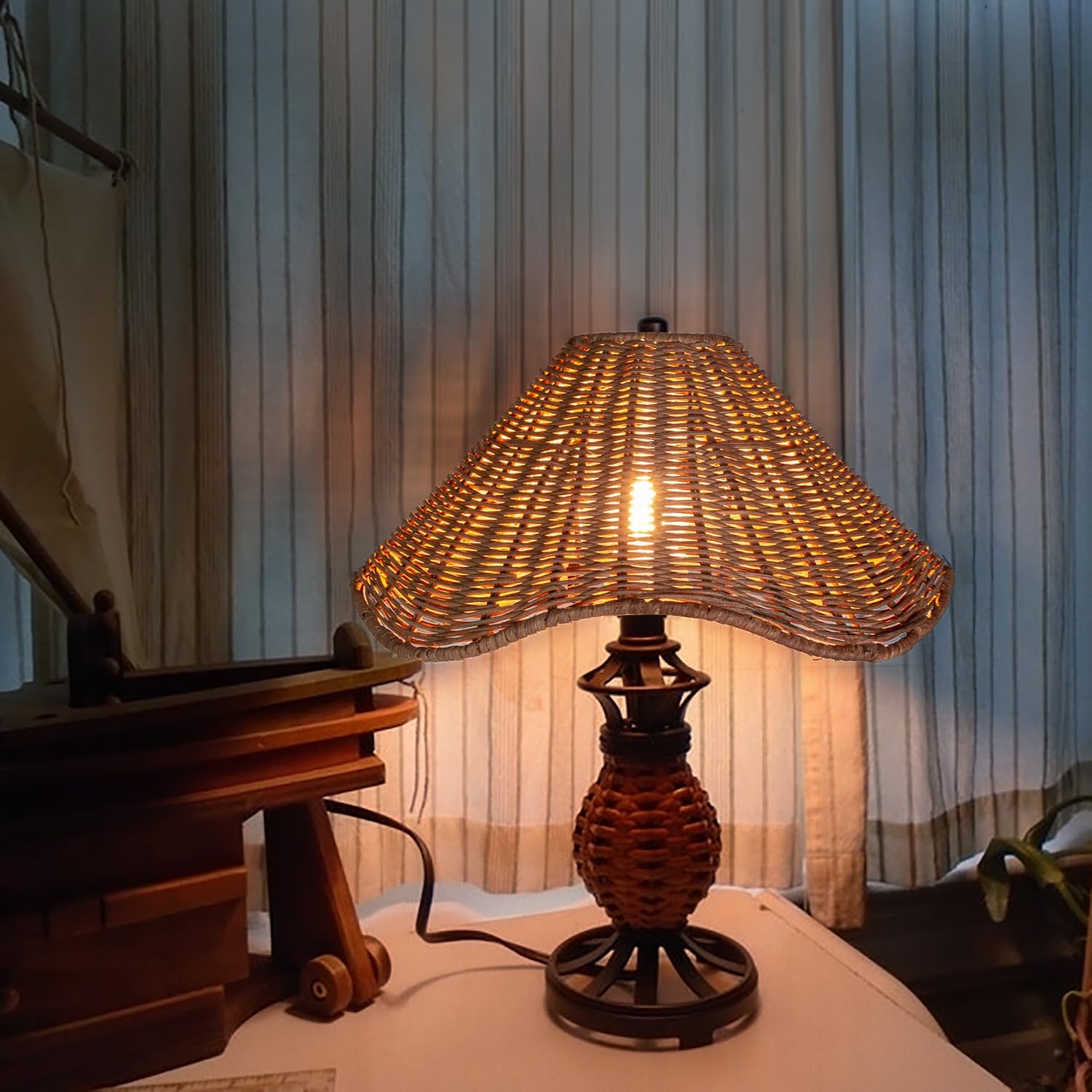 Natural Rattan Boho & Flower-inspired Lamp Shades - Set of 3, Unique Bell/Flower Design Table Lamps