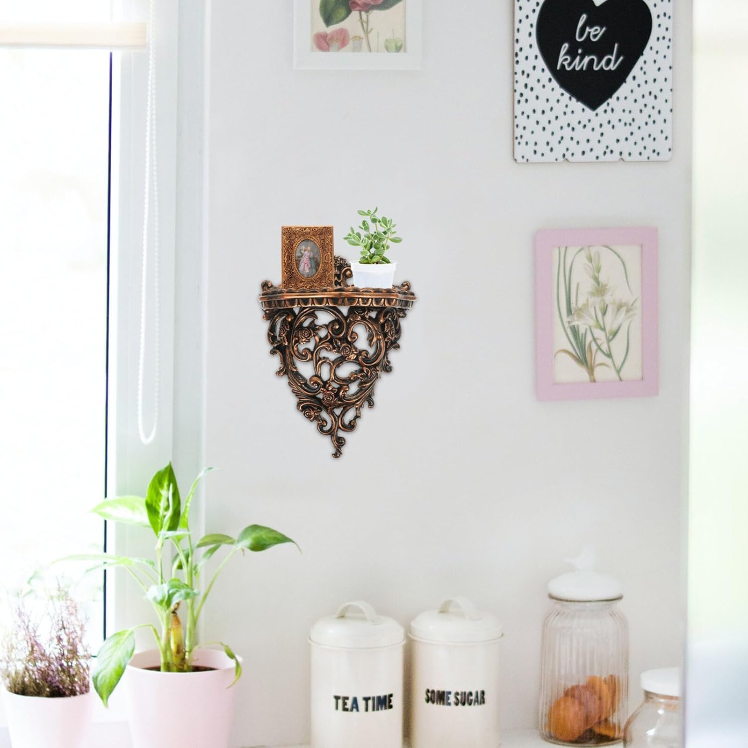 Homoyoyo Resin Floating Wall Shelf Wall Mounted Decorative Display Organizer Retro Hollow Flower Carving Art Decoration Flower Pot Stand