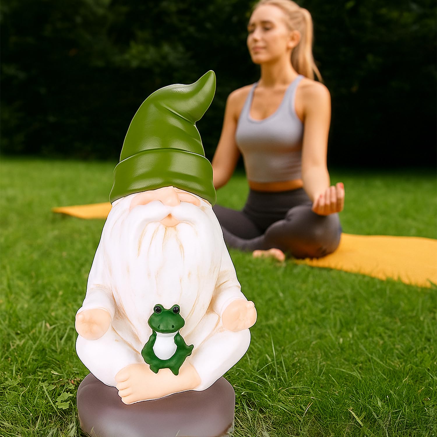 BRUBAKER Gartenzwerge Set Yoga Baum und Schneidersitz - Zwerge mit Frosch - Zen Gartenfigur Sport Figur Dekoration Wetterfest für Garten Campingplatz - Gartendeko Lustig Weiß für außen