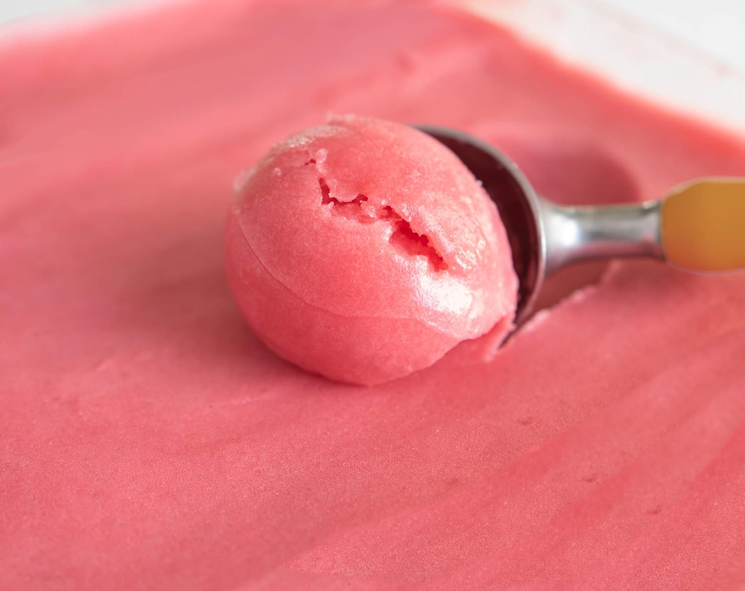 Amafruits Tropical Frozen Sorbet / 2.6 Gallon (Pink Guava with Acerola - 2.6 Gallon)