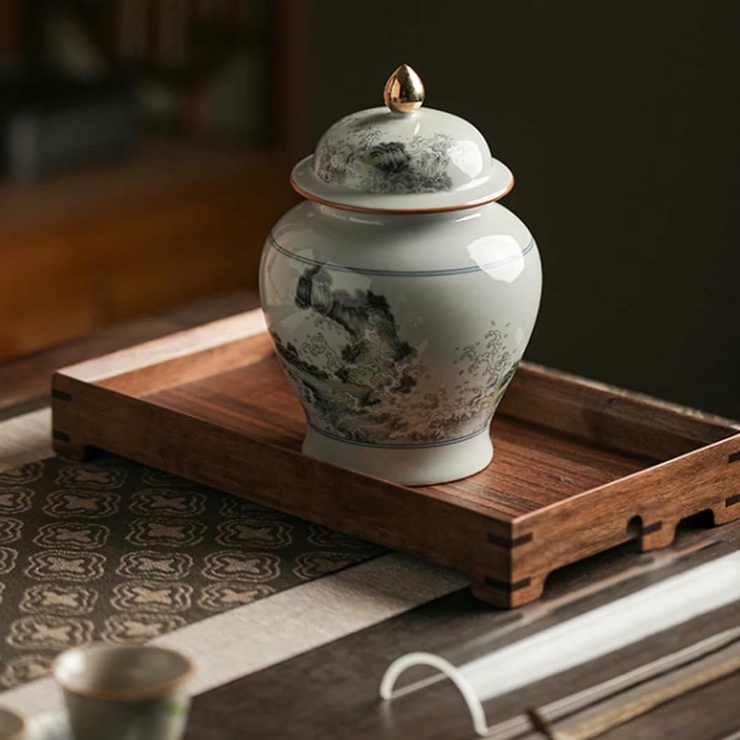 Ceramic Ginger Storage Jar with Lid, Chinese Style Temple Jar, Decorative Porcelain Vase for Home Decor-