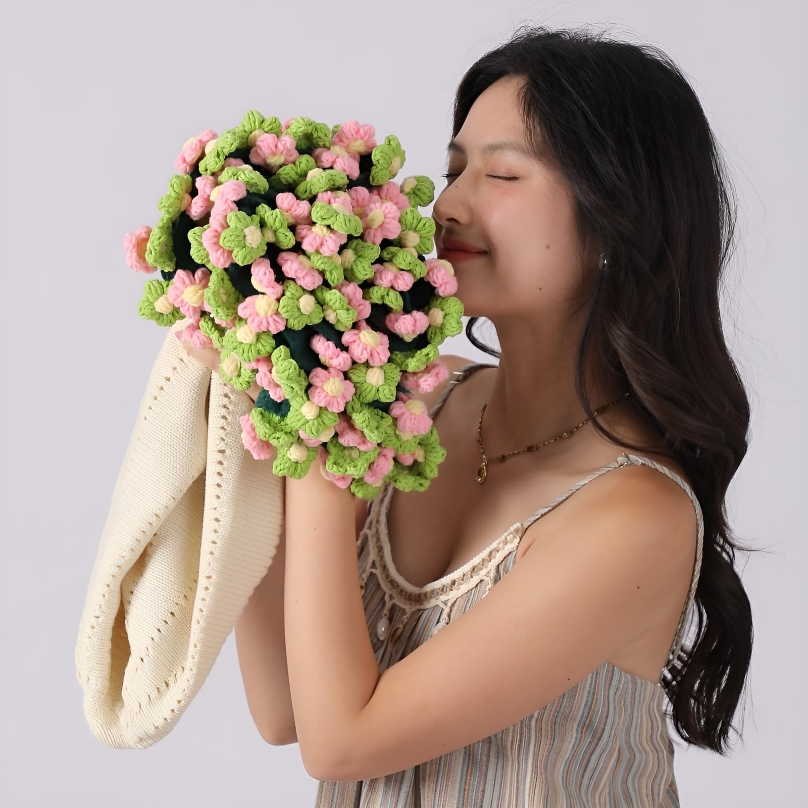Amazon｜[qiukala]花束になるブランケット【完成品直径80/110/160cm