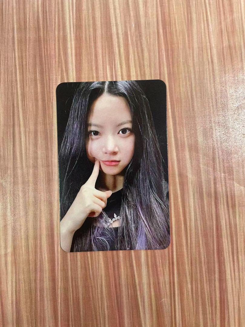 LE SSERAFIM SHOPEE Exclusive Bonus Unchee Trading Card