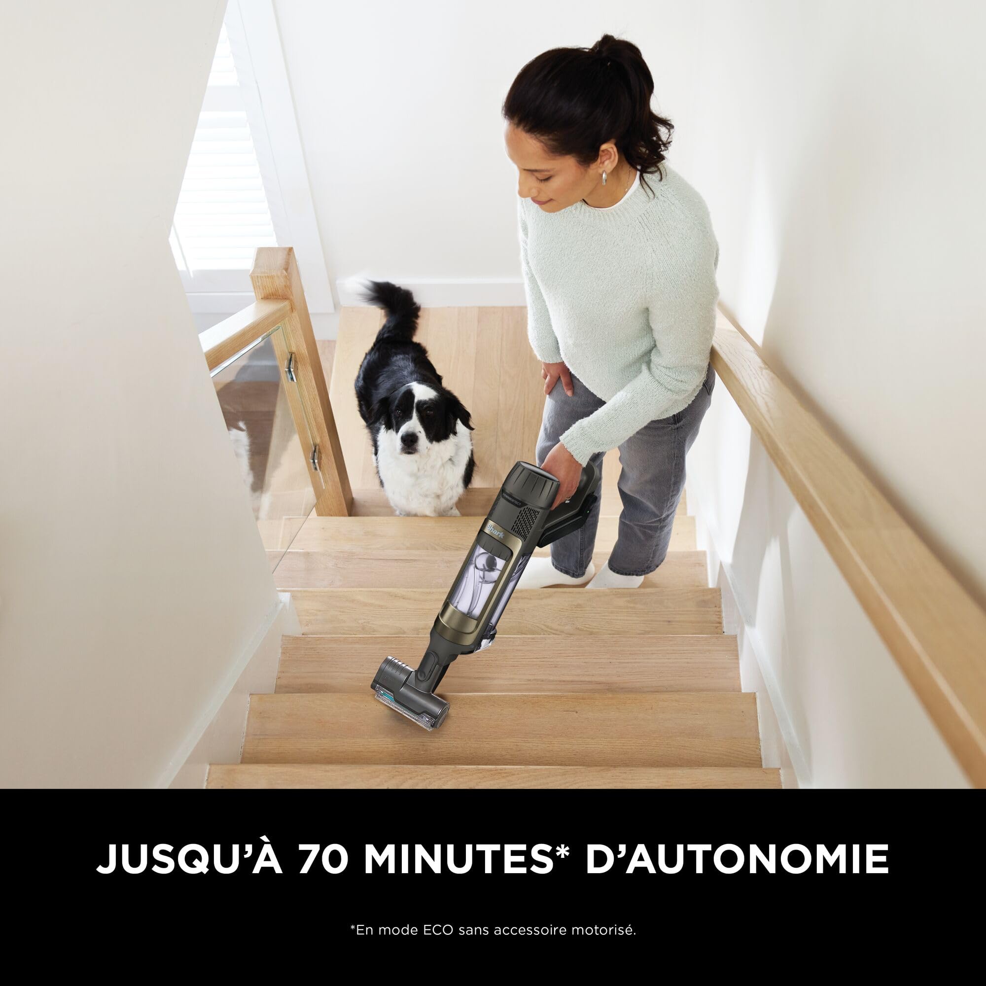 Shark PowerDetect Clean & Empty Akku-Staubsauger mit Absaugstation, bis 70 Min. Laufzeit, kabellos, selbstentleerend, für Tierhaare, Allergiker, Teppich und Hartböden, mit LED-Licht, IP3225EUT