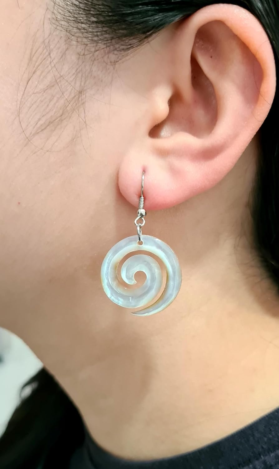 Natural Mother of Pearl Earrings, Hand Carved Spiral Mother of Pearl Shell Earrings for Women, Dangle Drop Seashell Earrings Fashion Jewelry AA027-A - Image 3